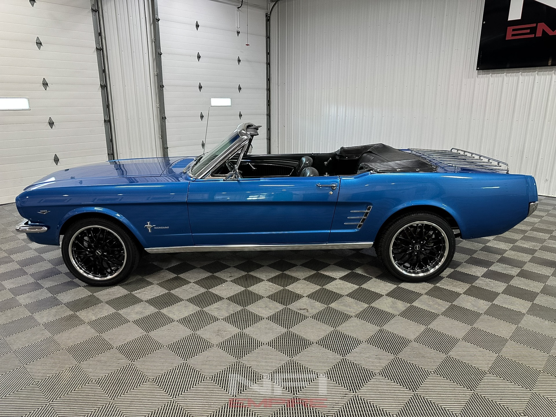 1966 Ford Mustang 3