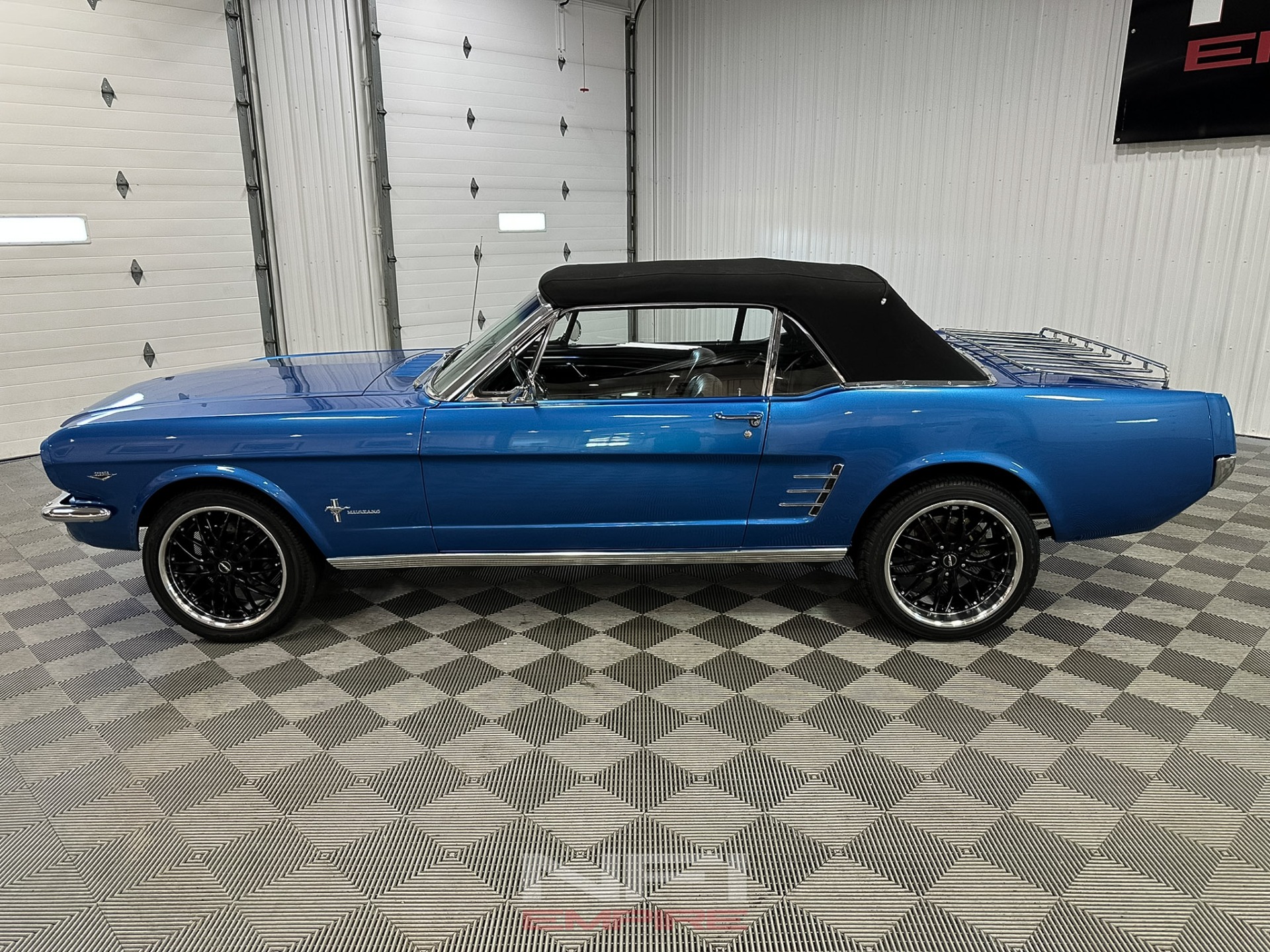 1966 Ford Mustang 4