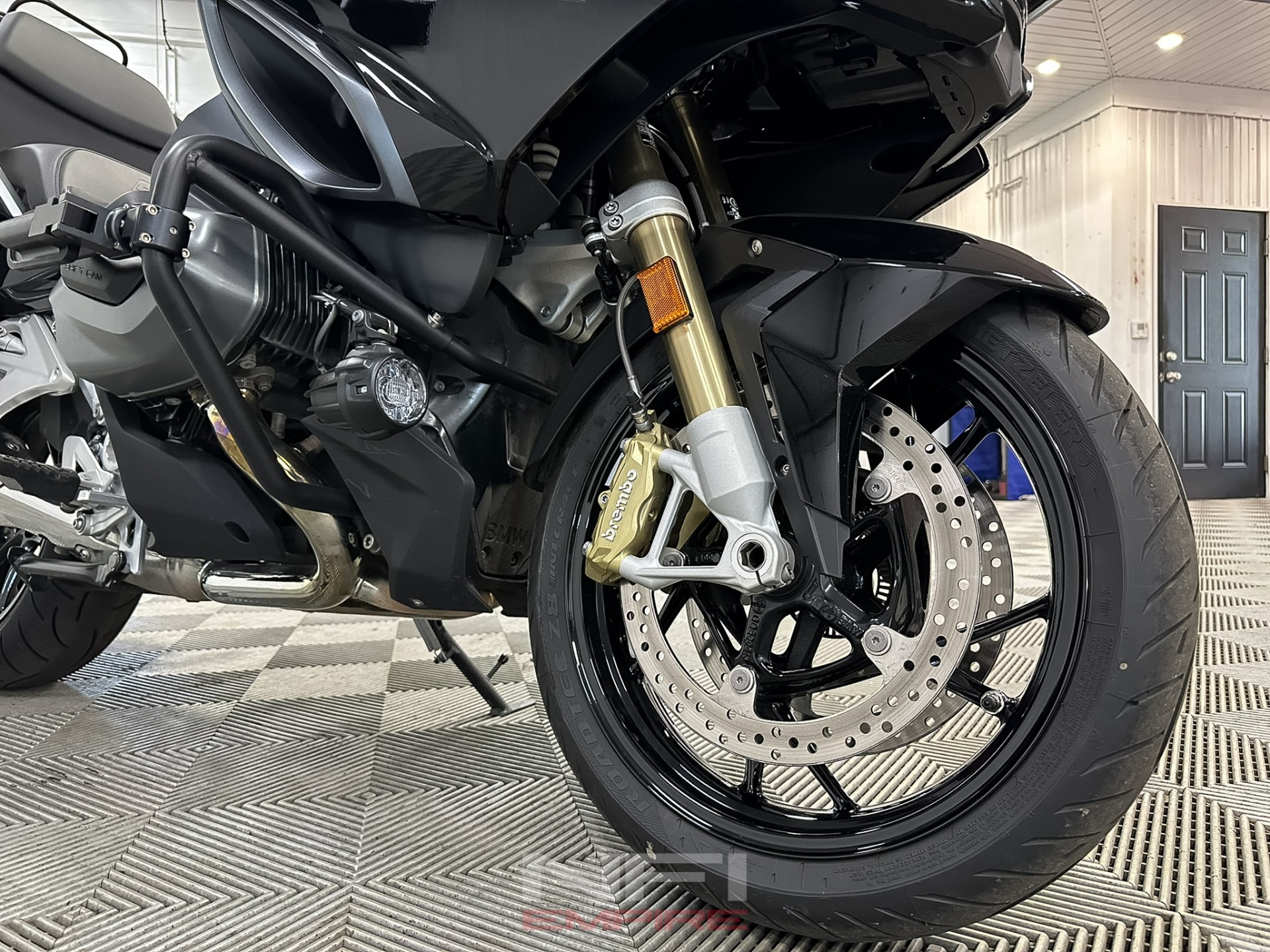 2024 BMW R1250RT 13