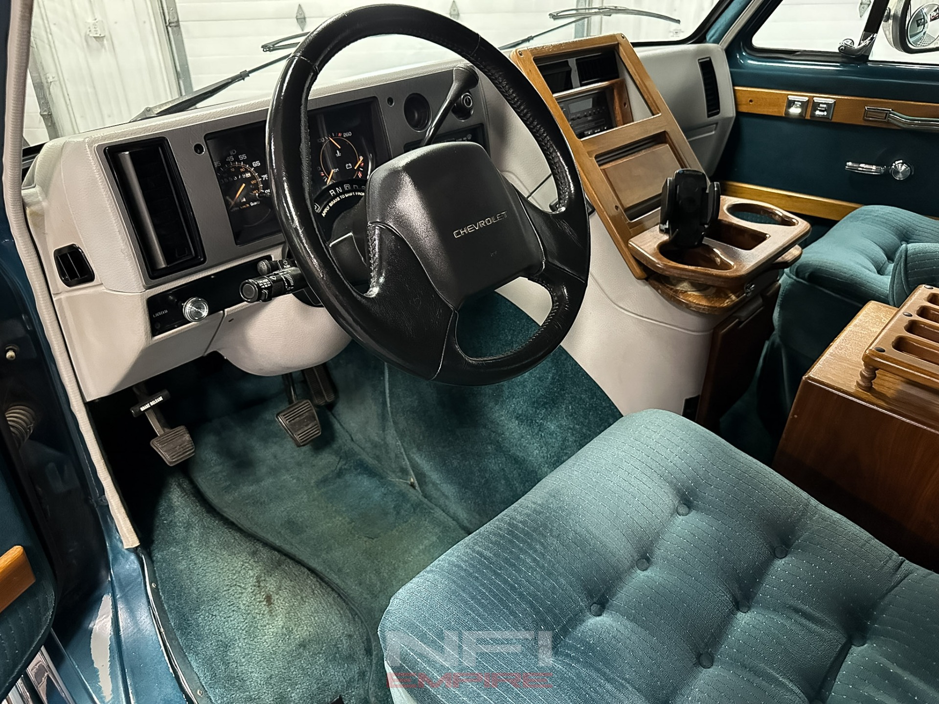 1993 Chevrolet G-Series G20 23