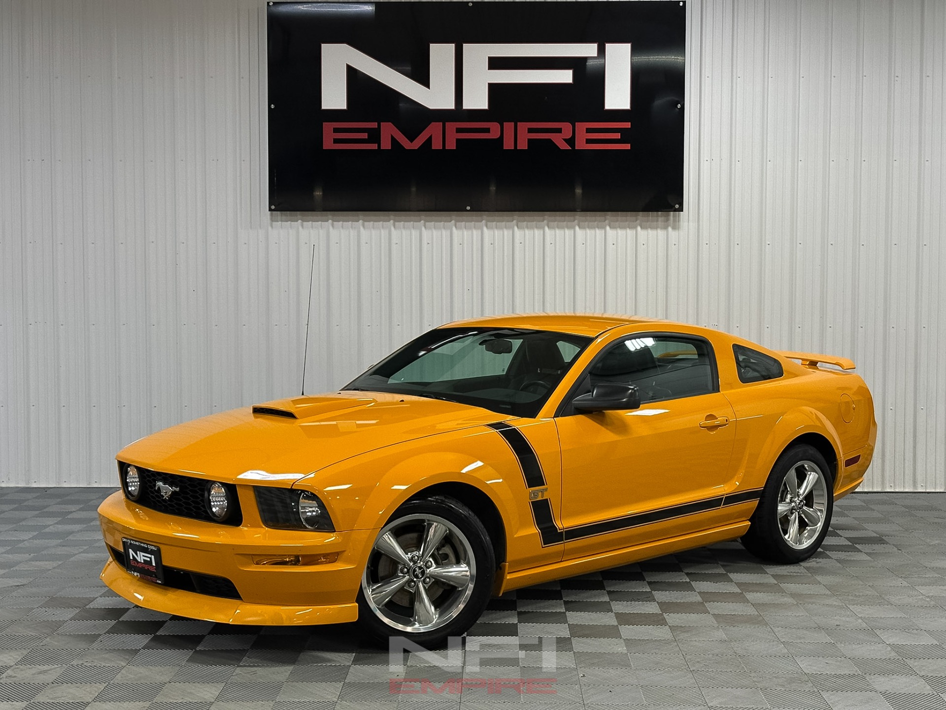 2007 Ford Mustang 1