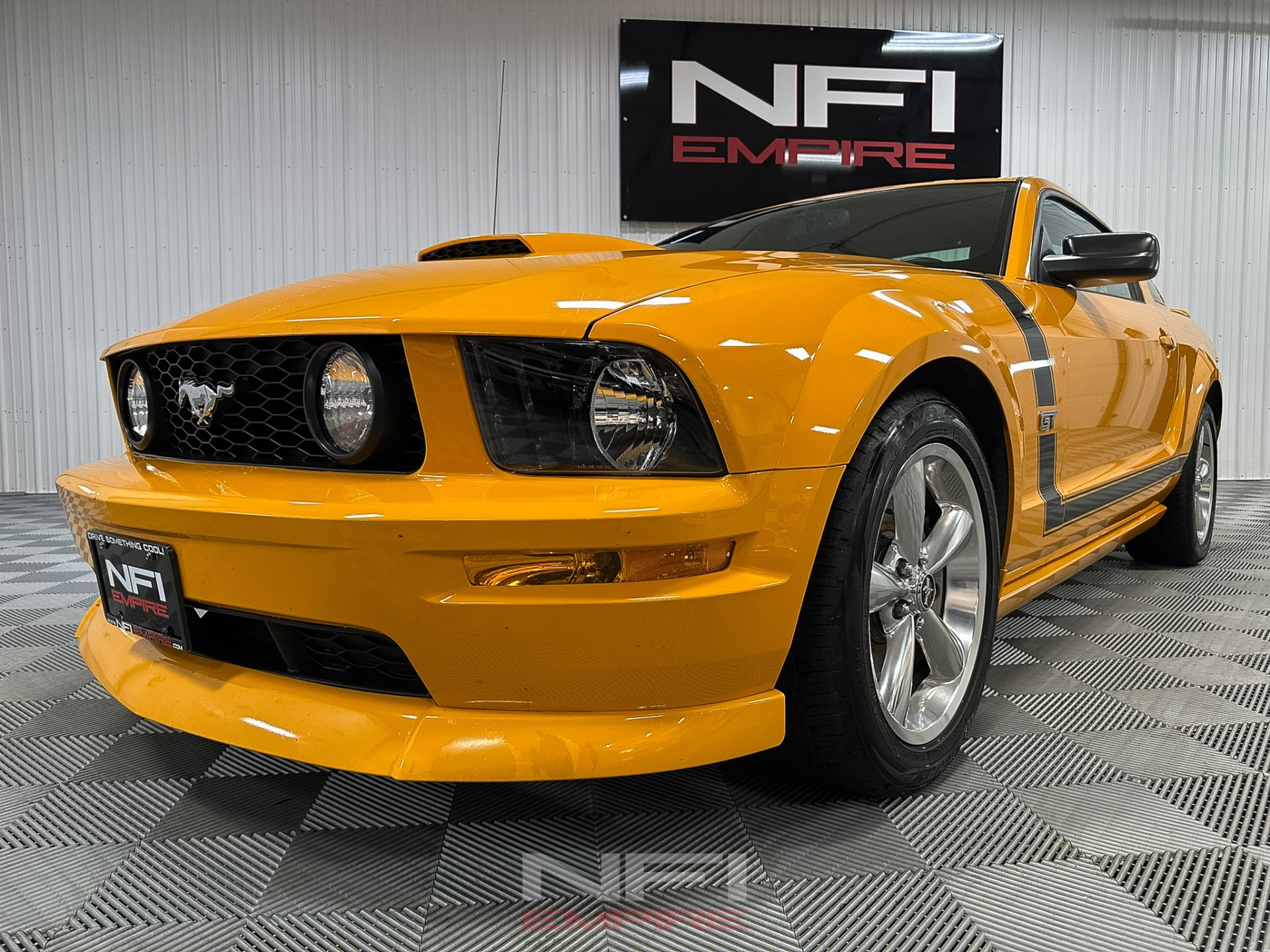 2007 Ford Mustang 13