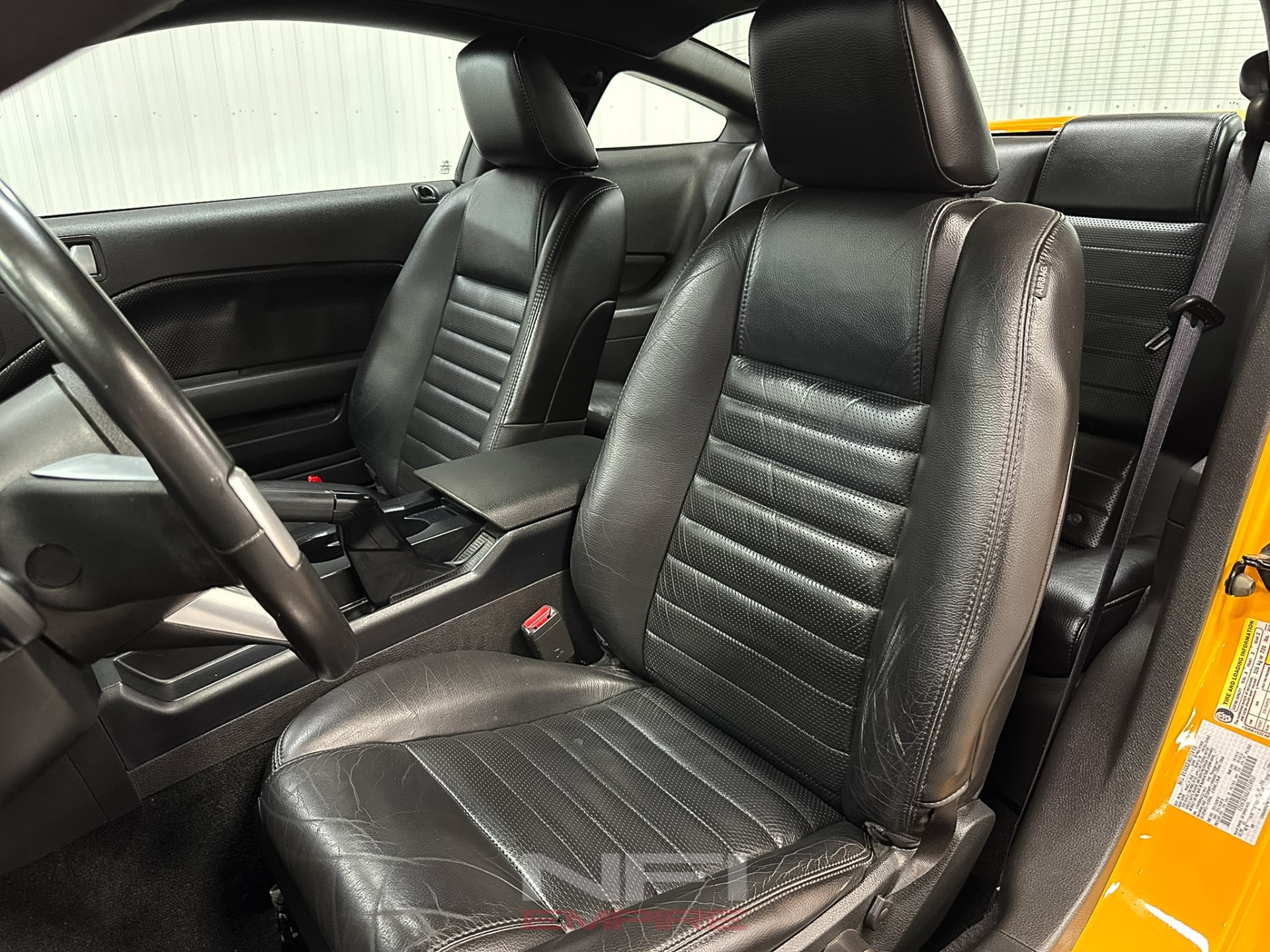2007 Ford Mustang 24