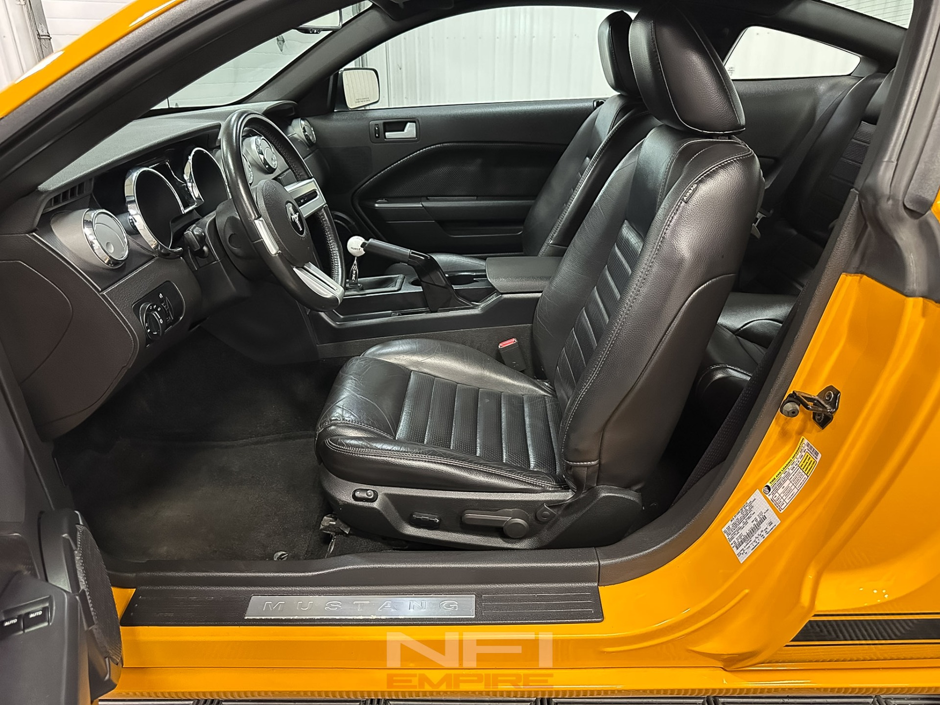 2007 Ford Mustang 30