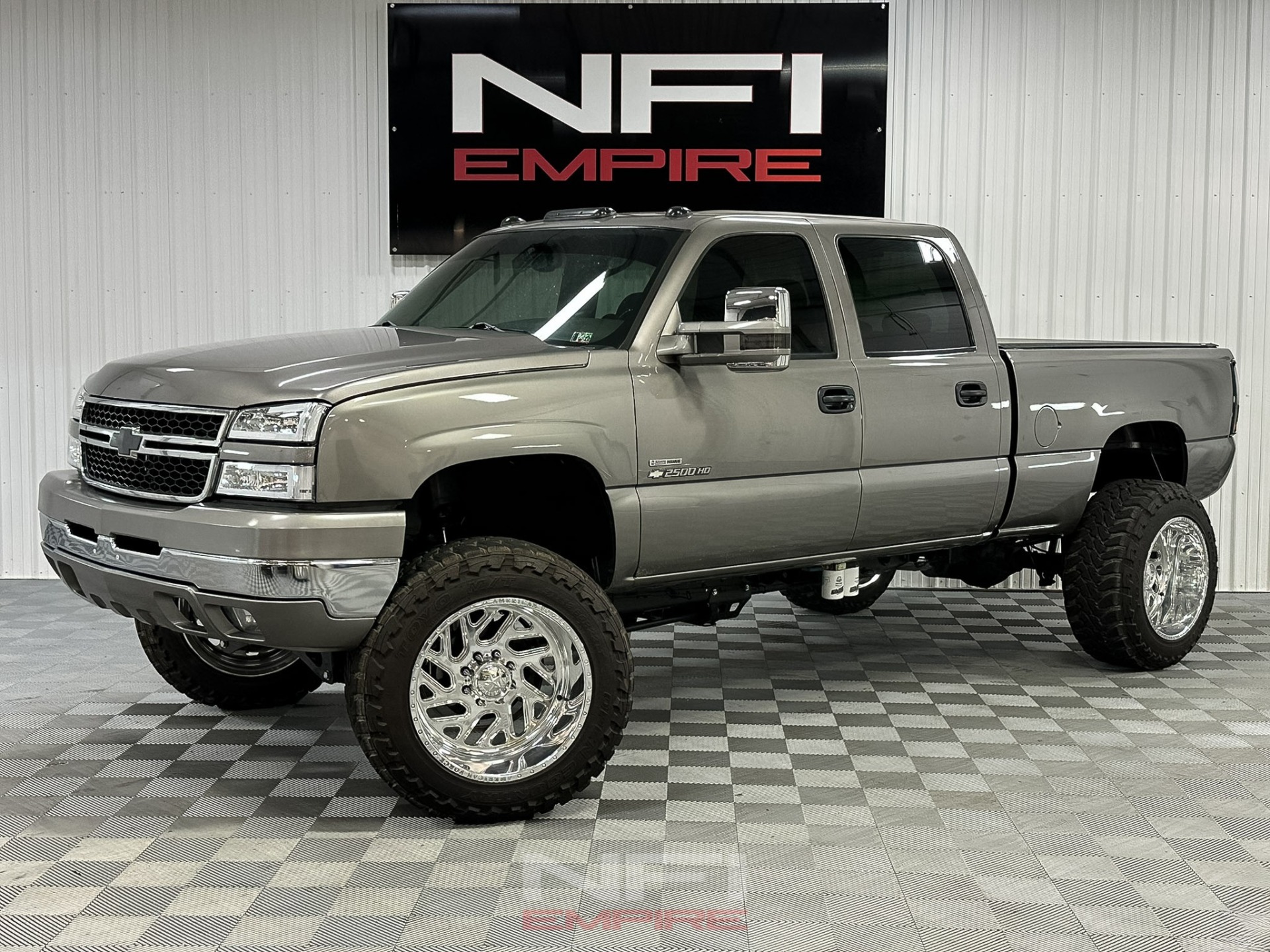 2006 Chevrolet Silverado 2500 HD Crew Cab 1
