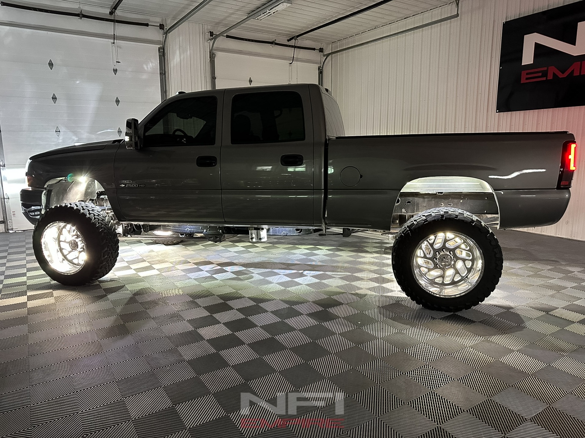 2006 Chevrolet Silverado 2500 HD Crew Cab 54