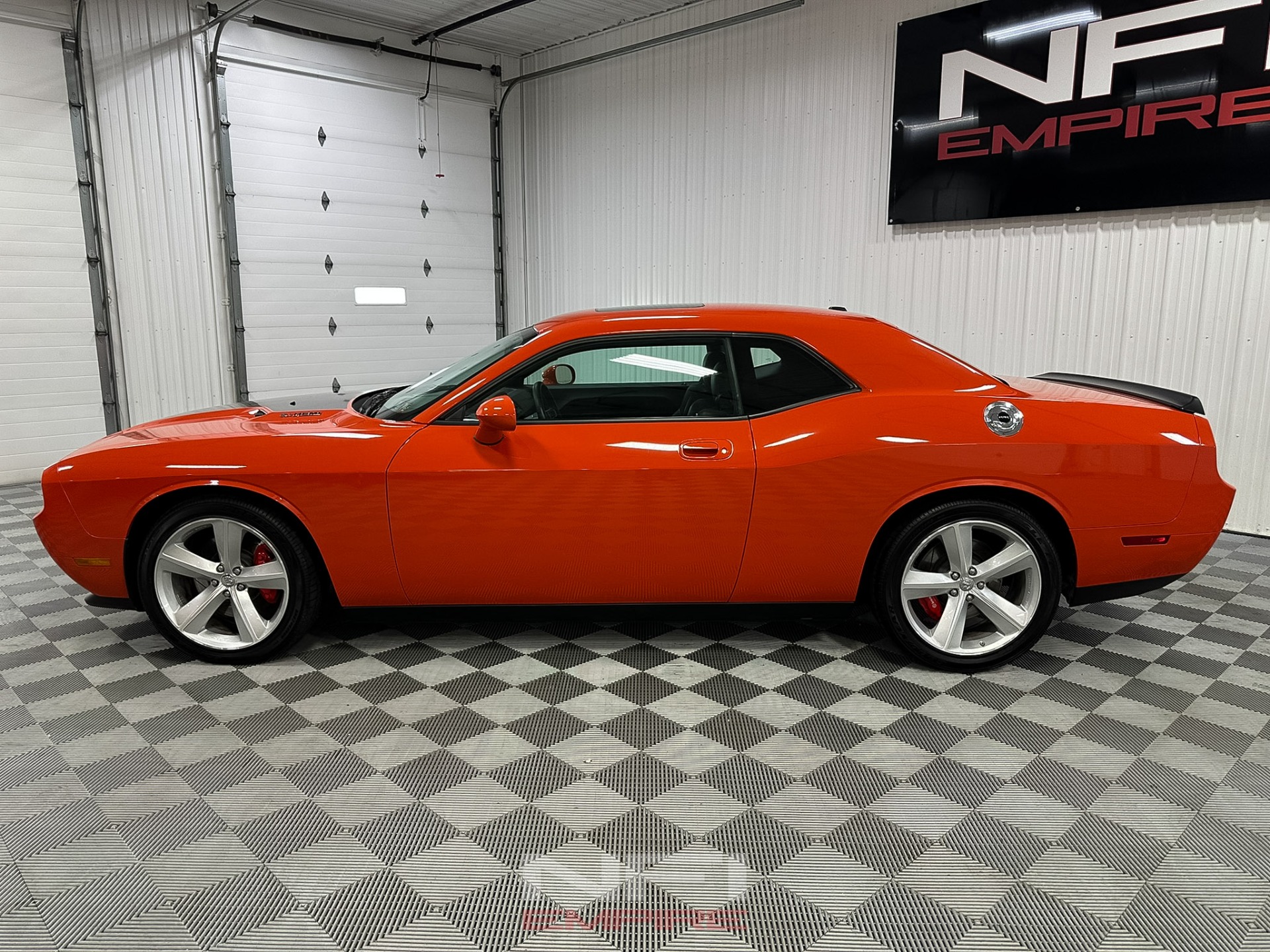 2009 Dodge Challenger 2