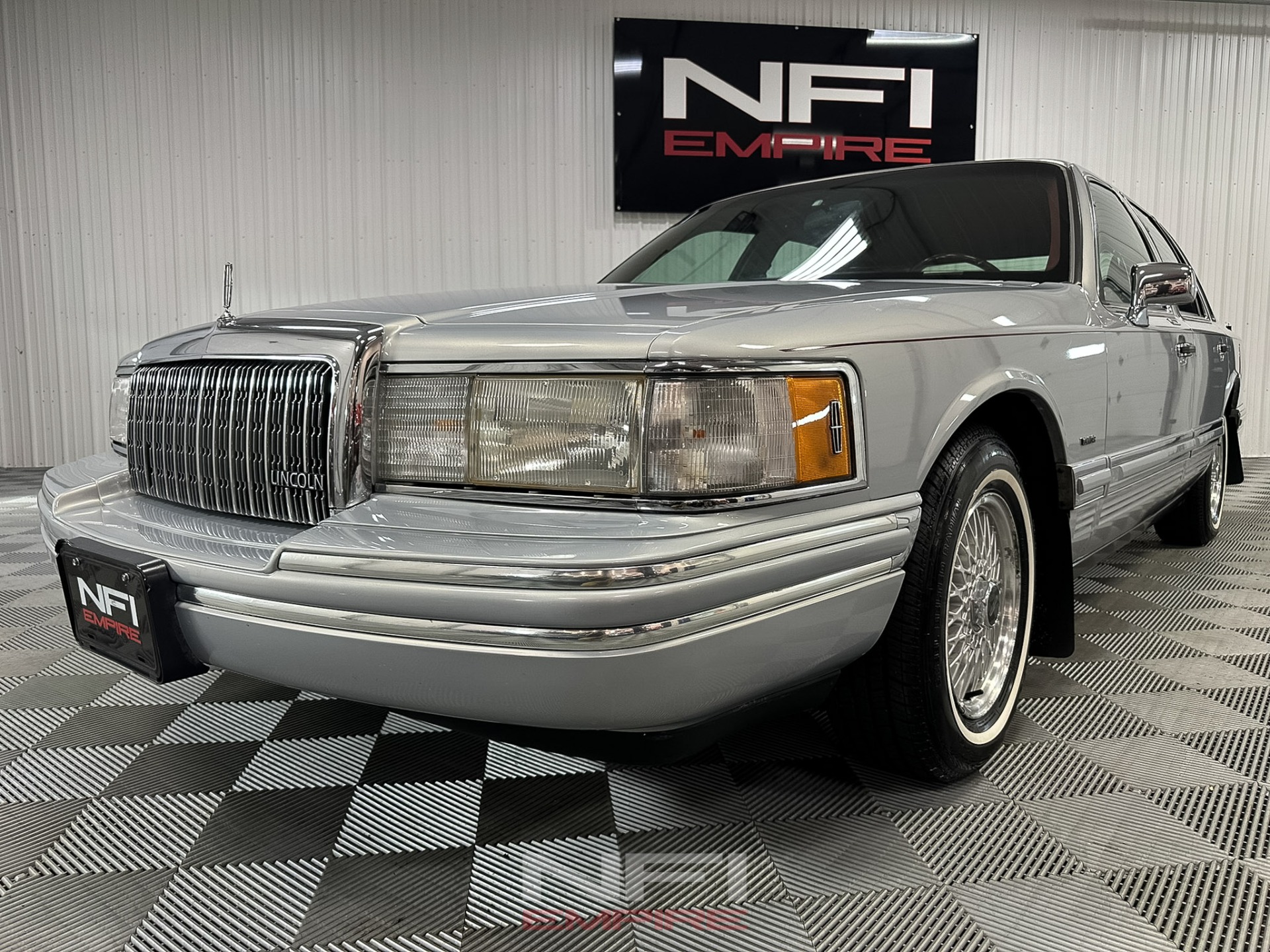 1994 Lincoln Town Car 13