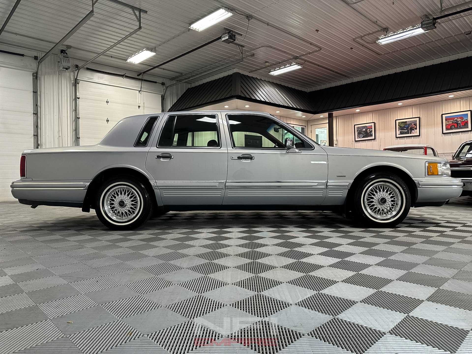 1994 Lincoln Town Car 17