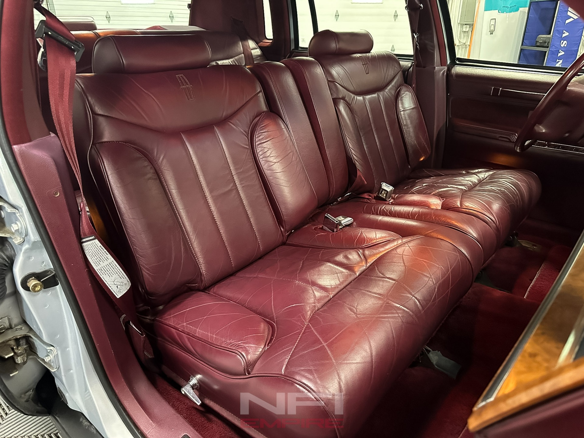 1994 Lincoln Town Car 36