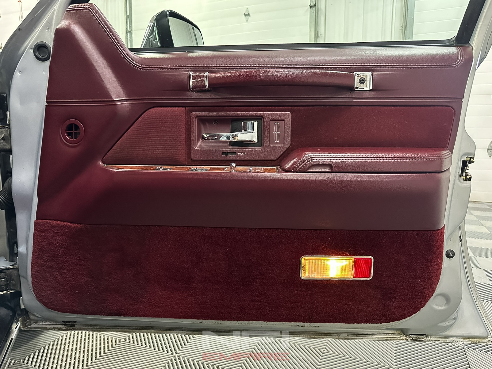 1994 Lincoln Town Car 37