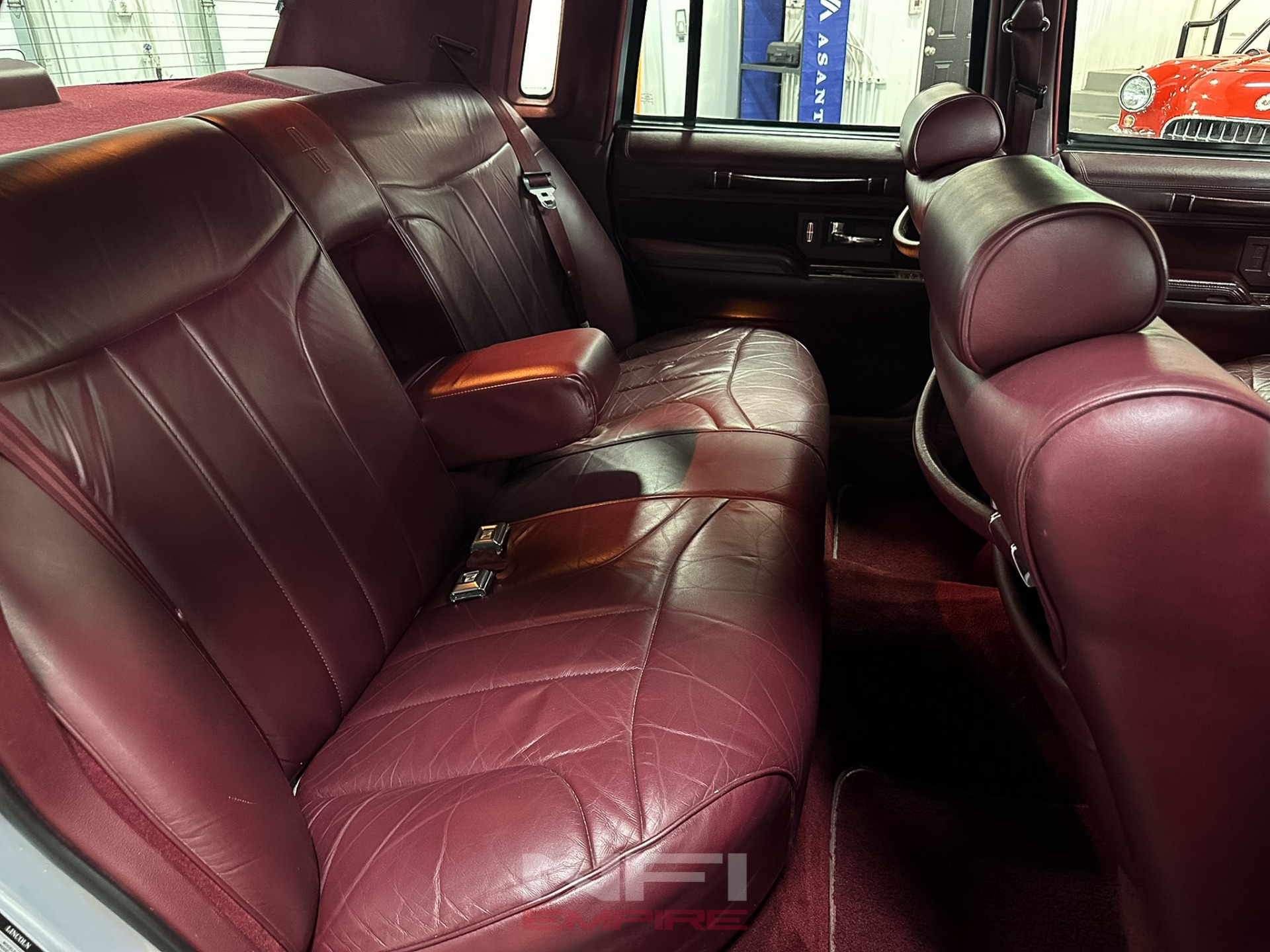 1994 Lincoln Town Car 40