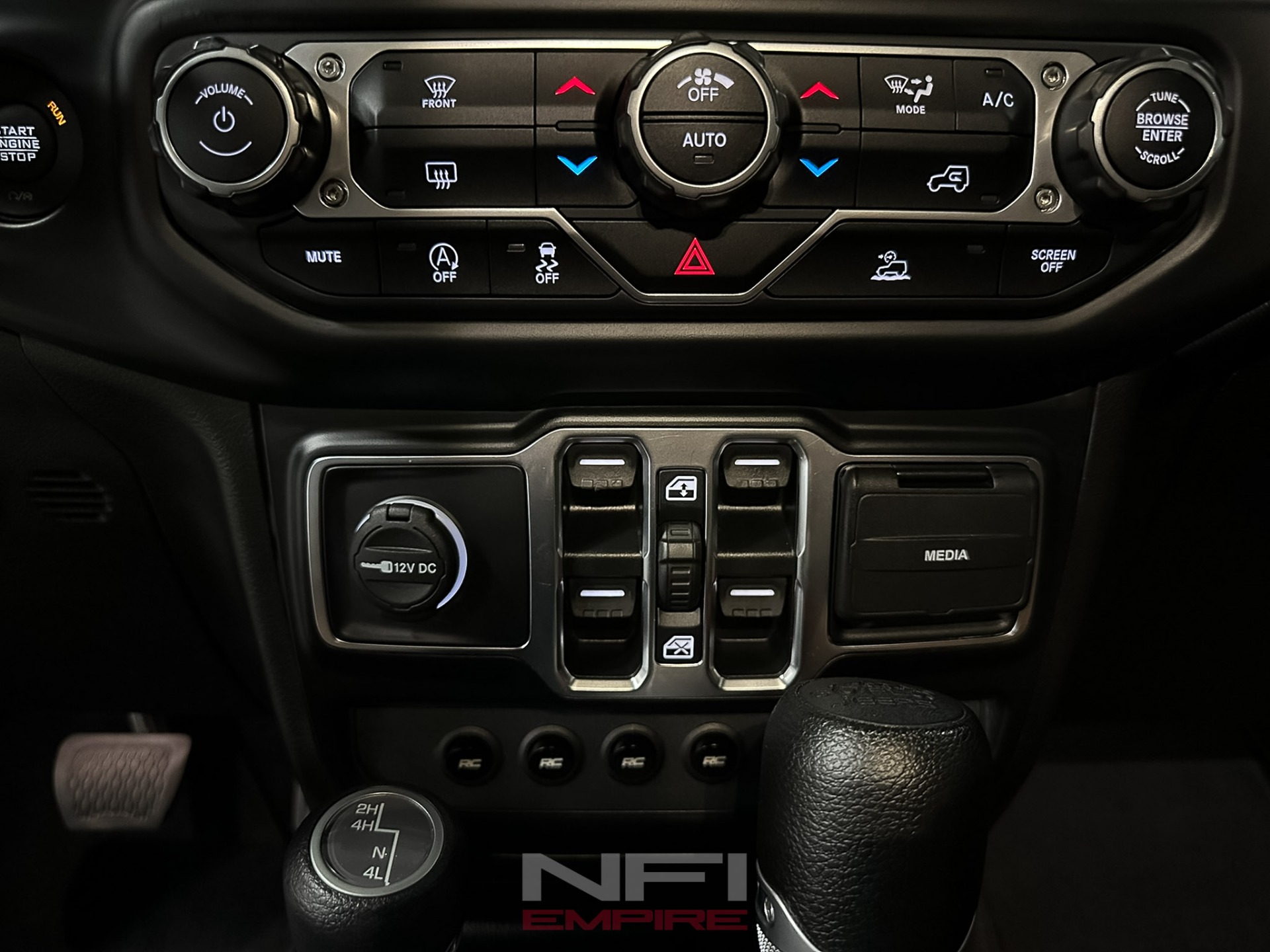 2022 Jeep Gladiator 28