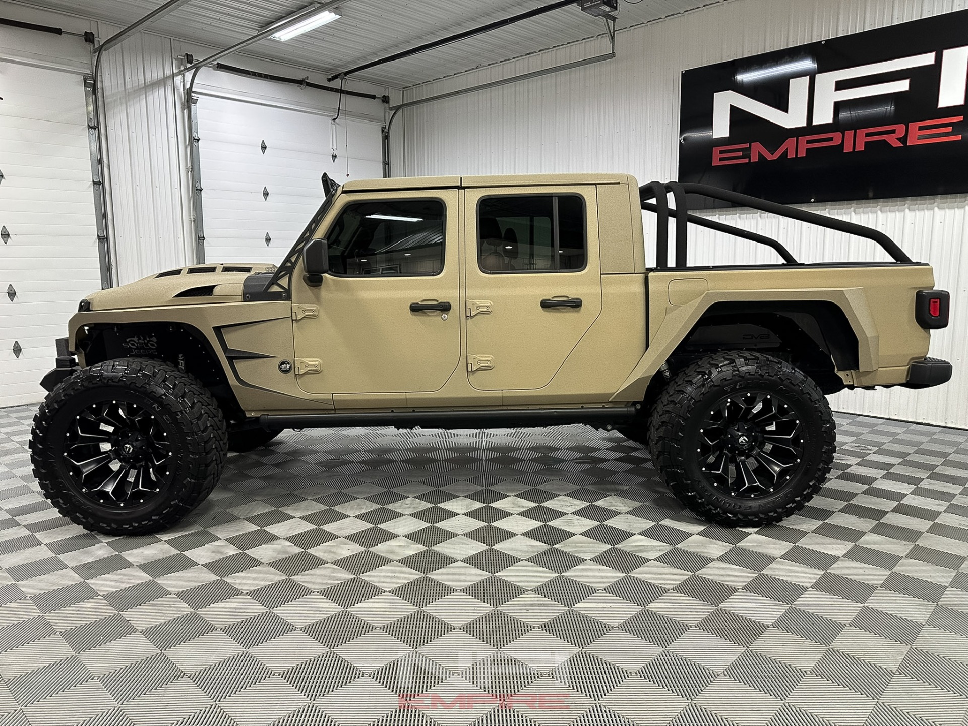 2022 Jeep Gladiator 2