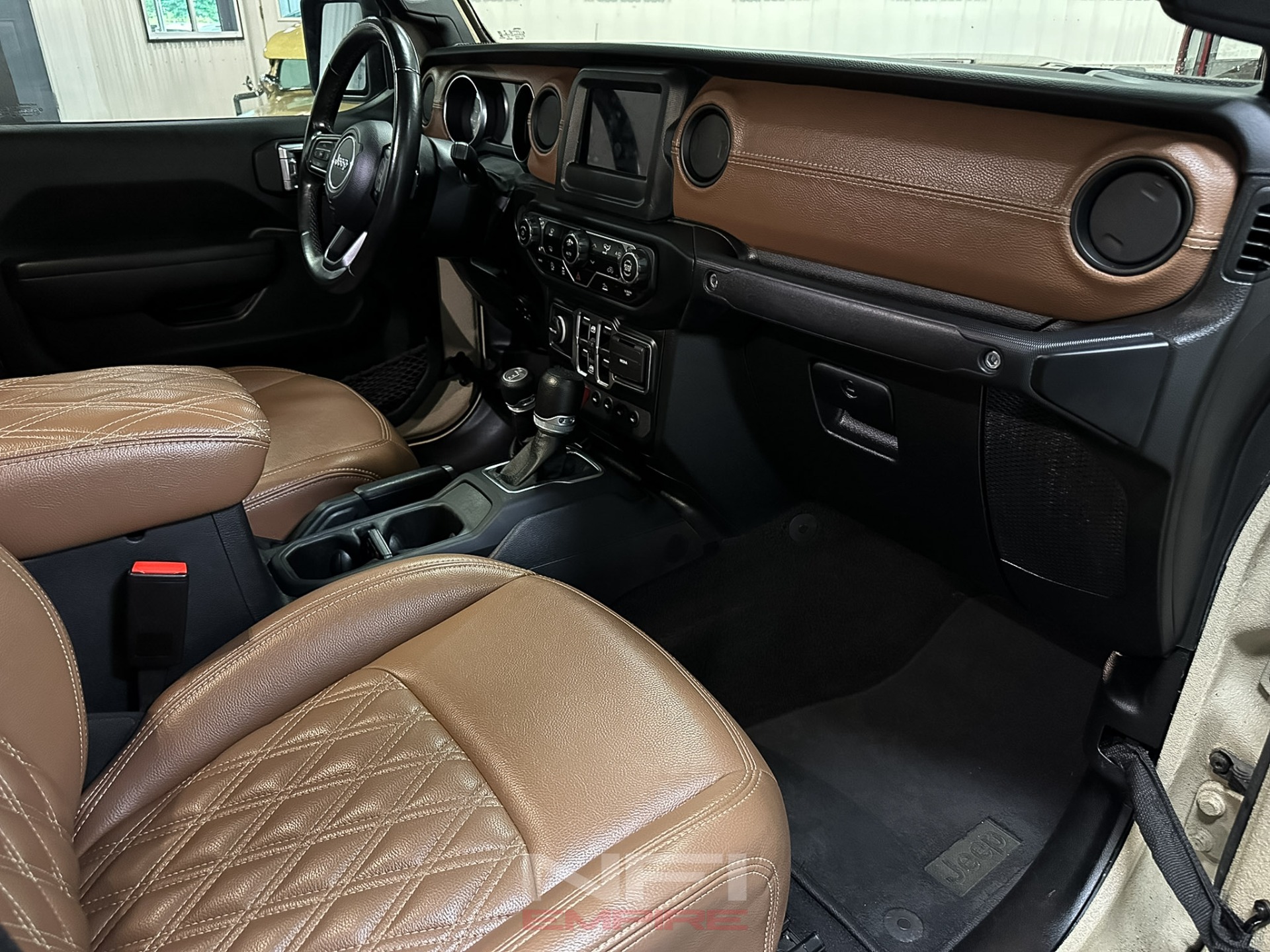 2022 Jeep Gladiator 32