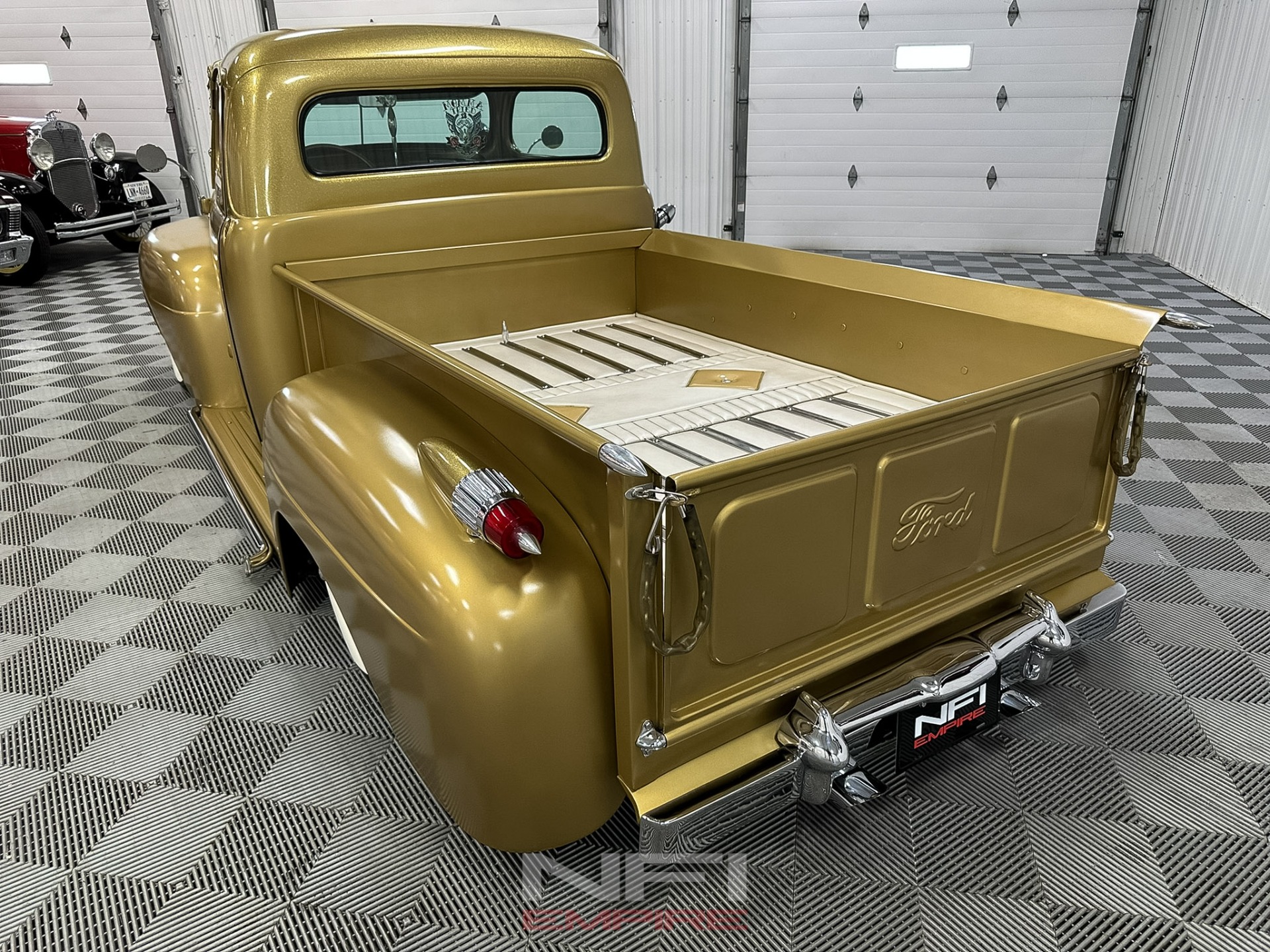 1951 Ford F-1 10