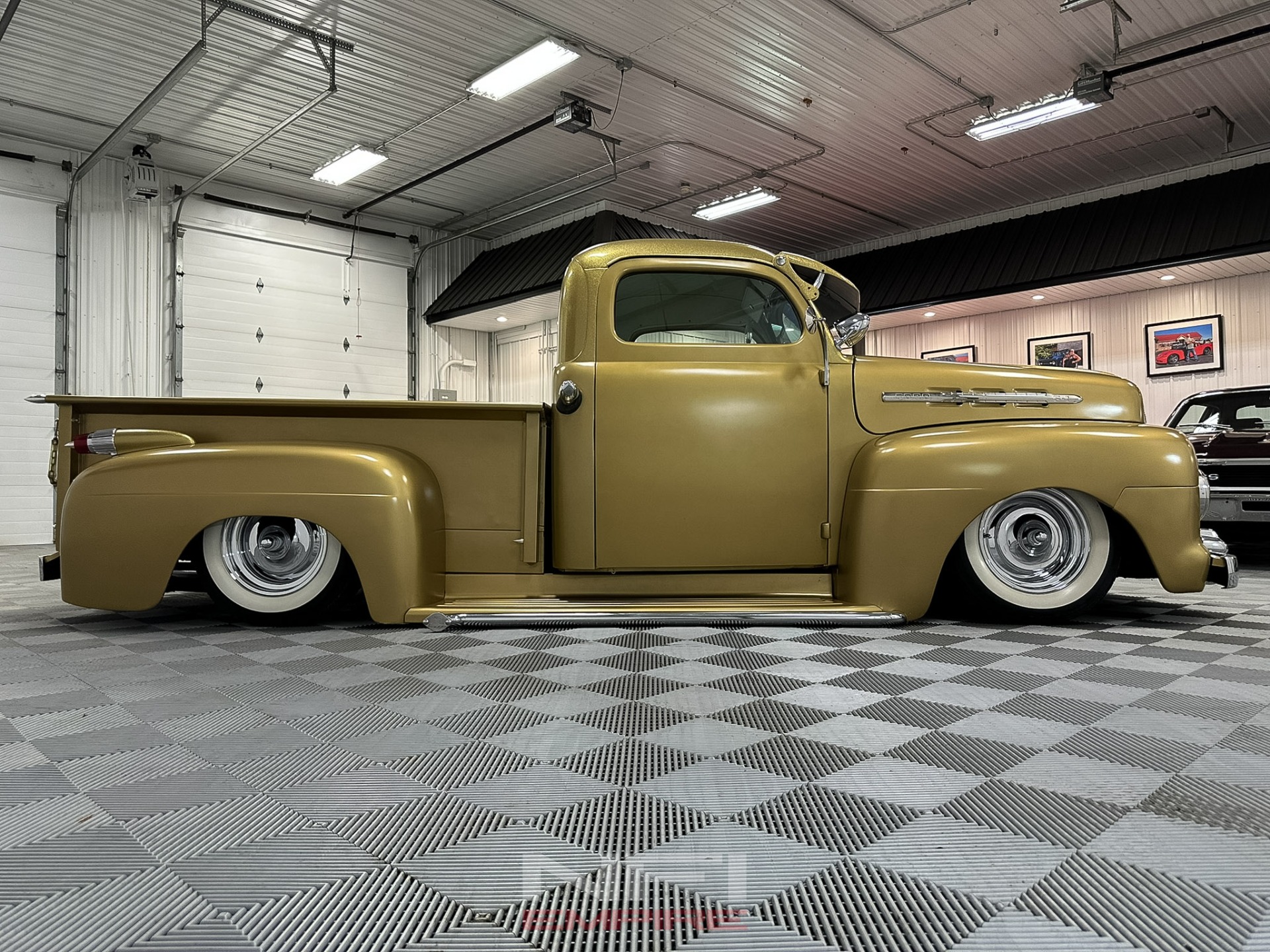 1951 Ford F-1 16