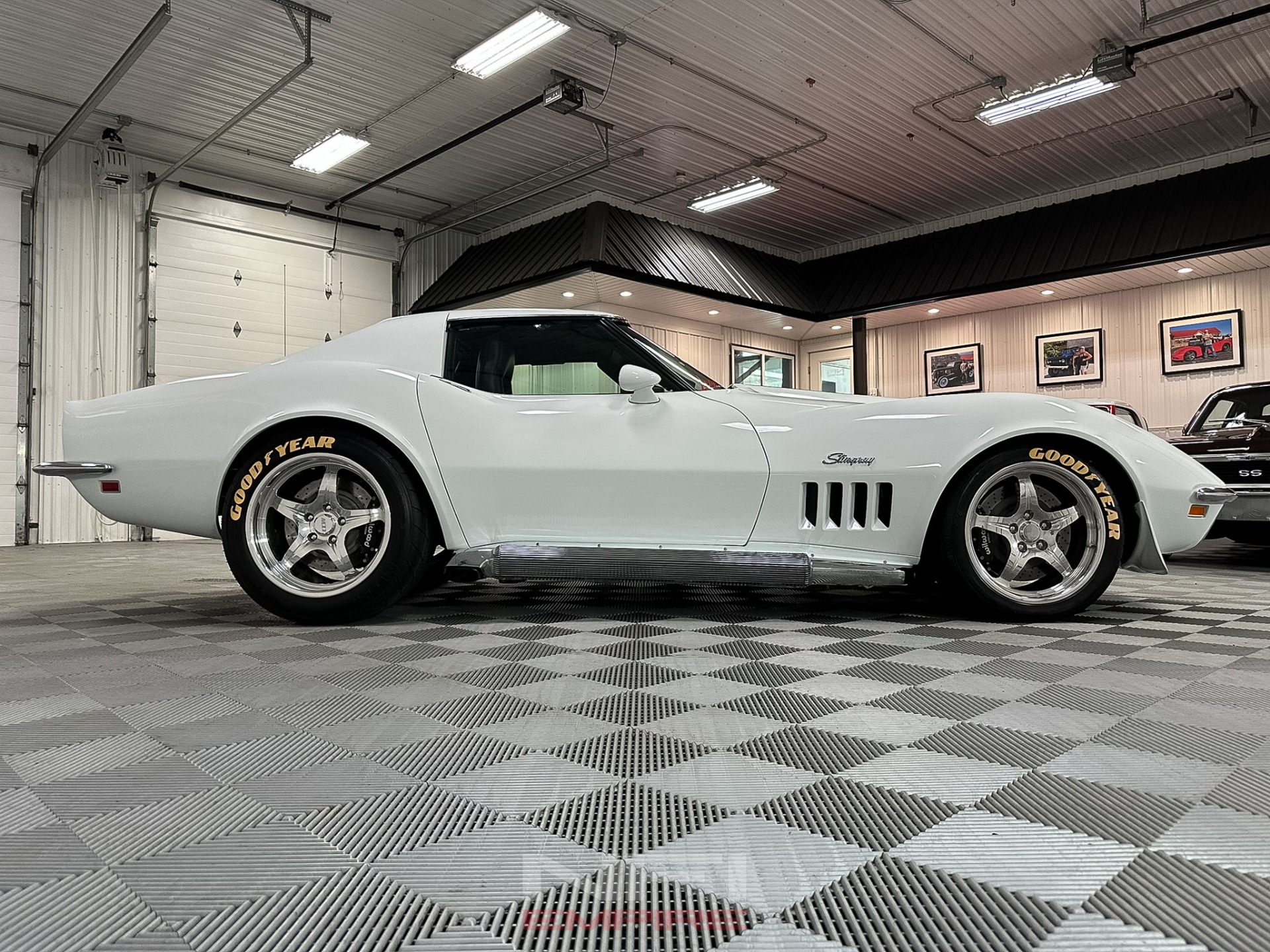 1969 Chevrolet Corvette 17