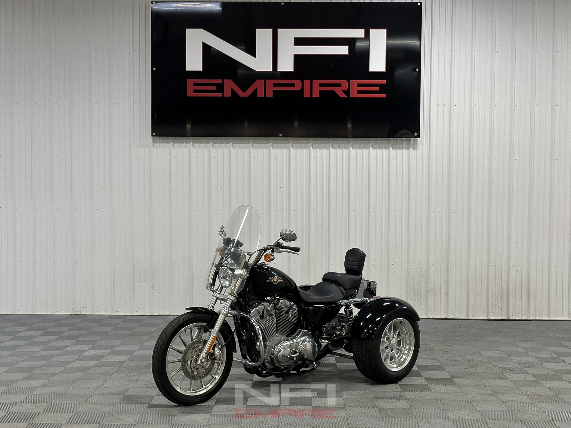 2009 Harley-Davidson XL883L Sportster 883 Low 1