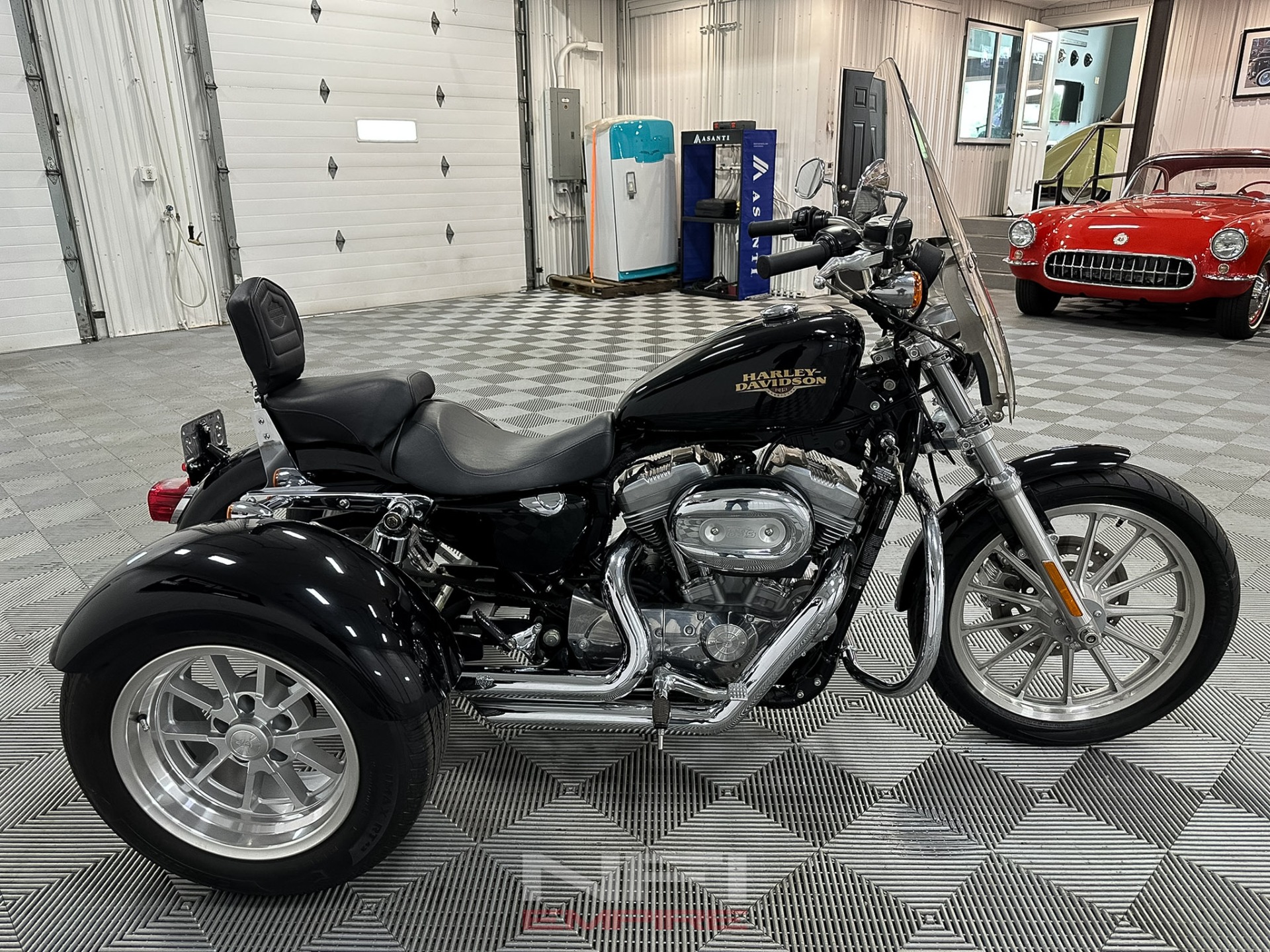 2009 Harley-Davidson XL883L Sportster 883 Low 7