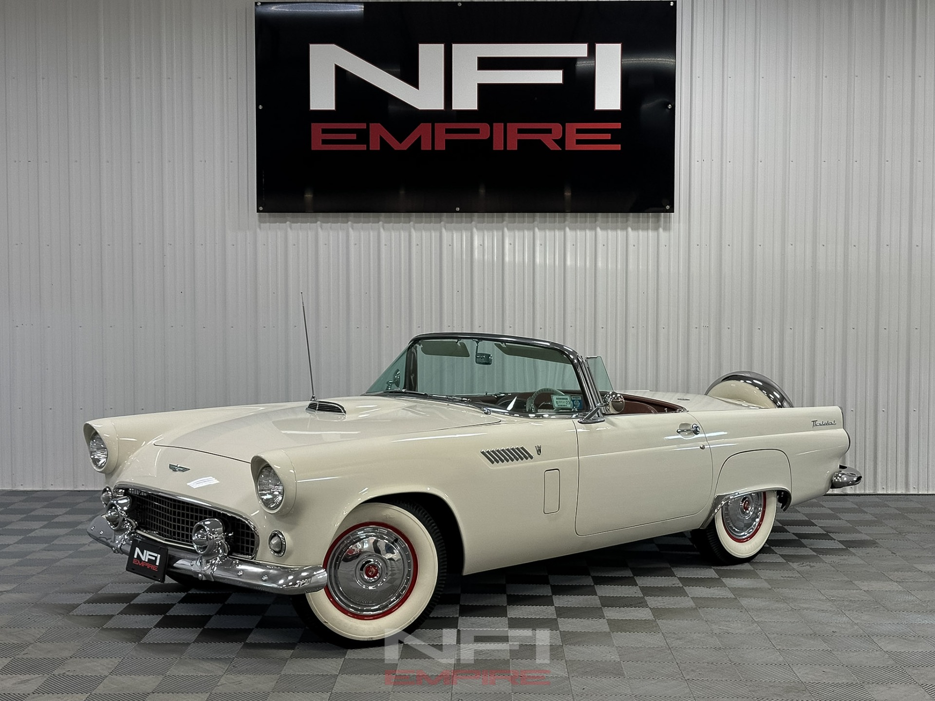 1956 Ford Thunderbird 1