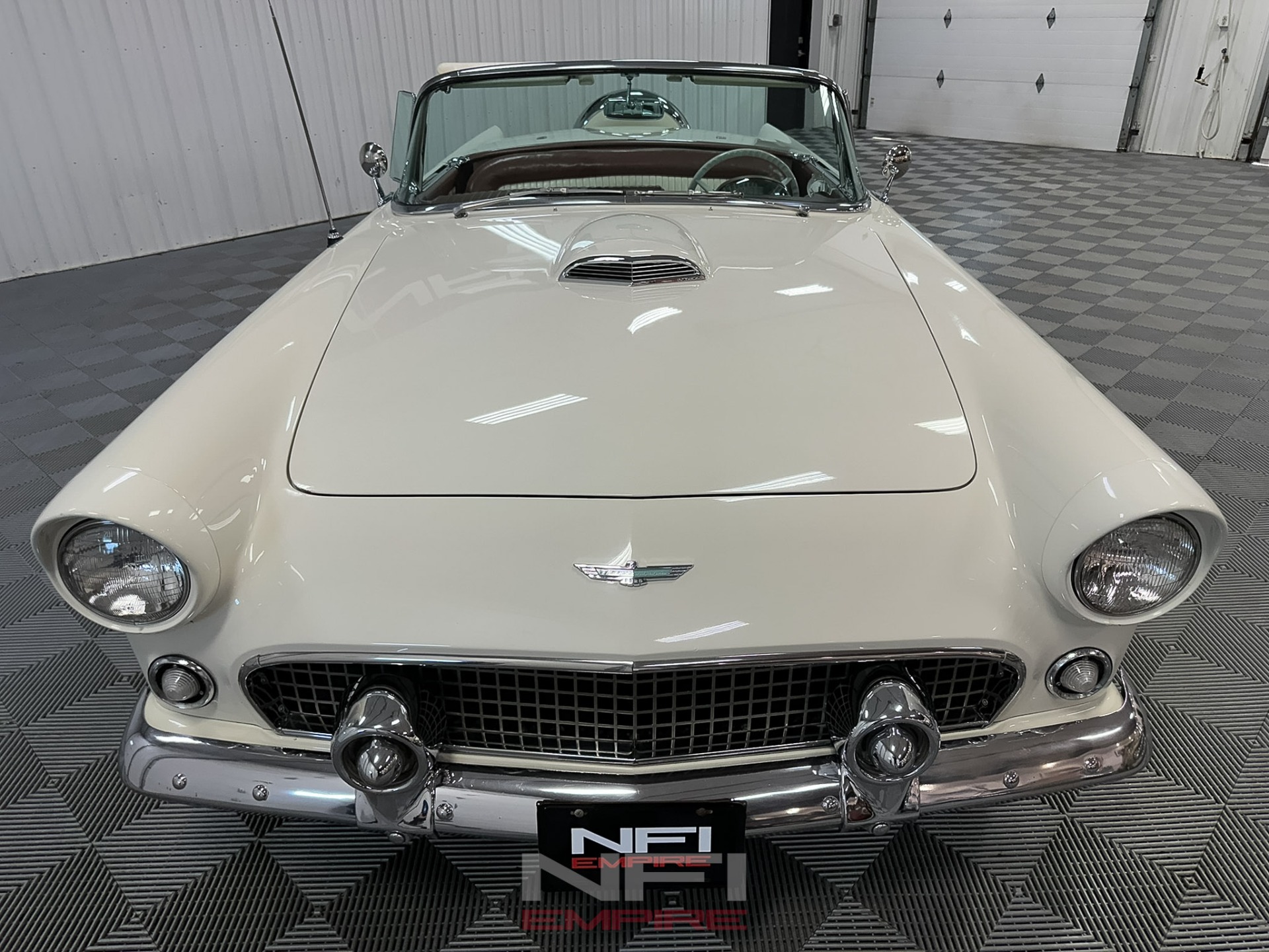 1956 Ford Thunderbird 10