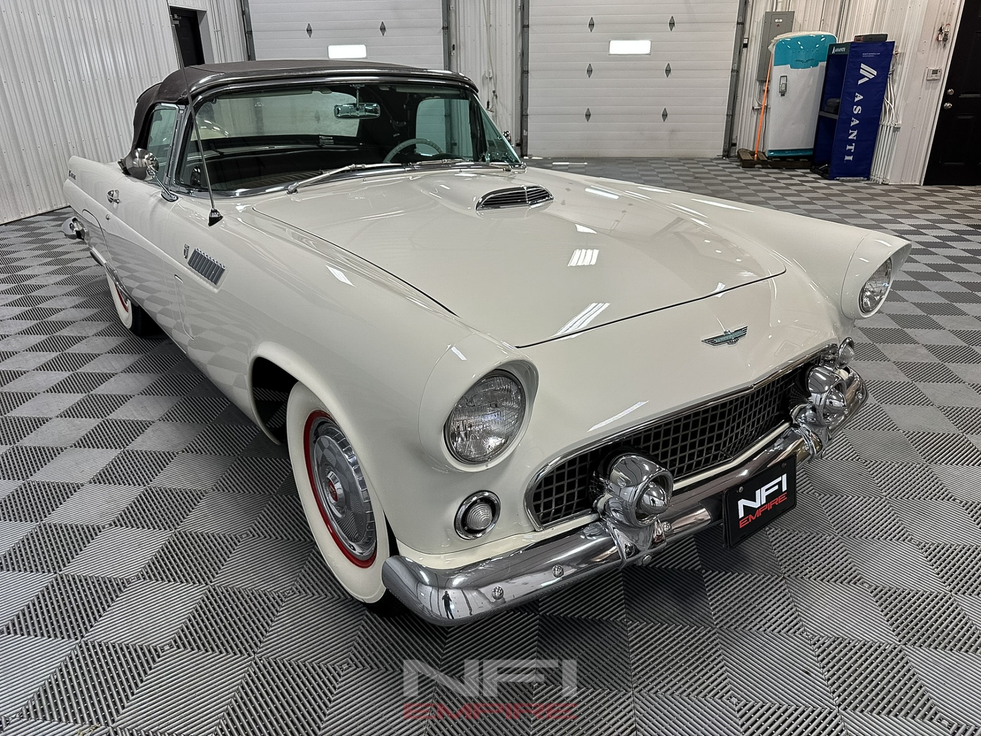 1956 Ford Thunderbird 15