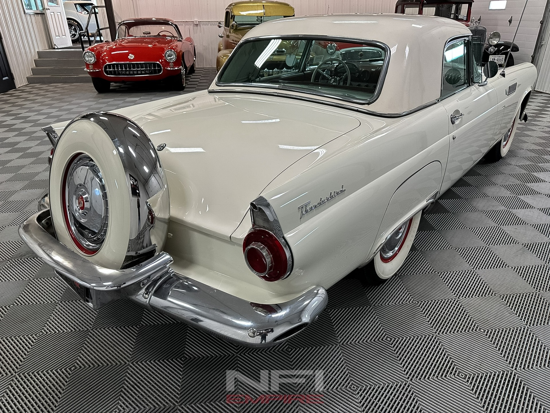1956 Ford Thunderbird 21