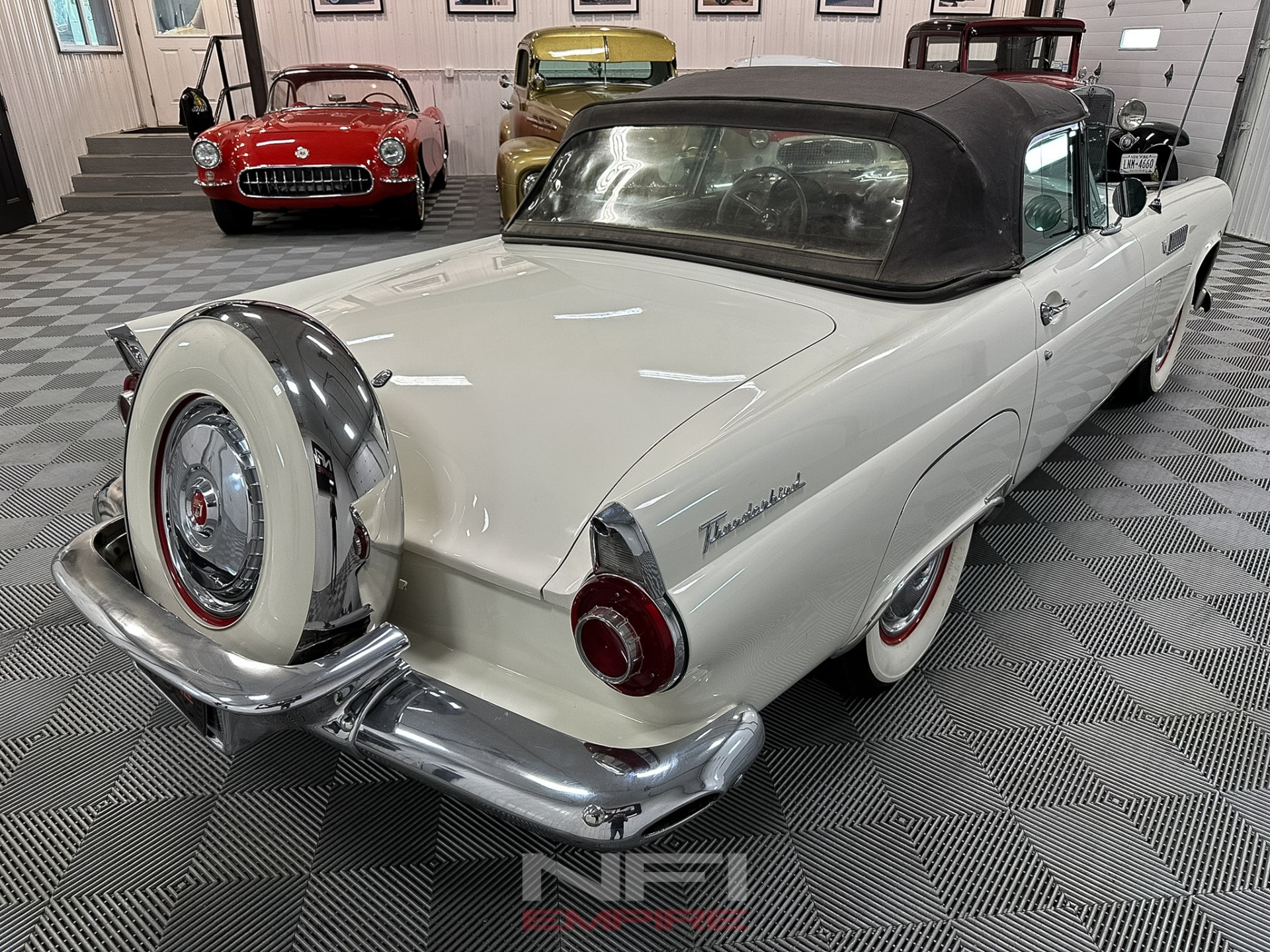 1956 Ford Thunderbird 22