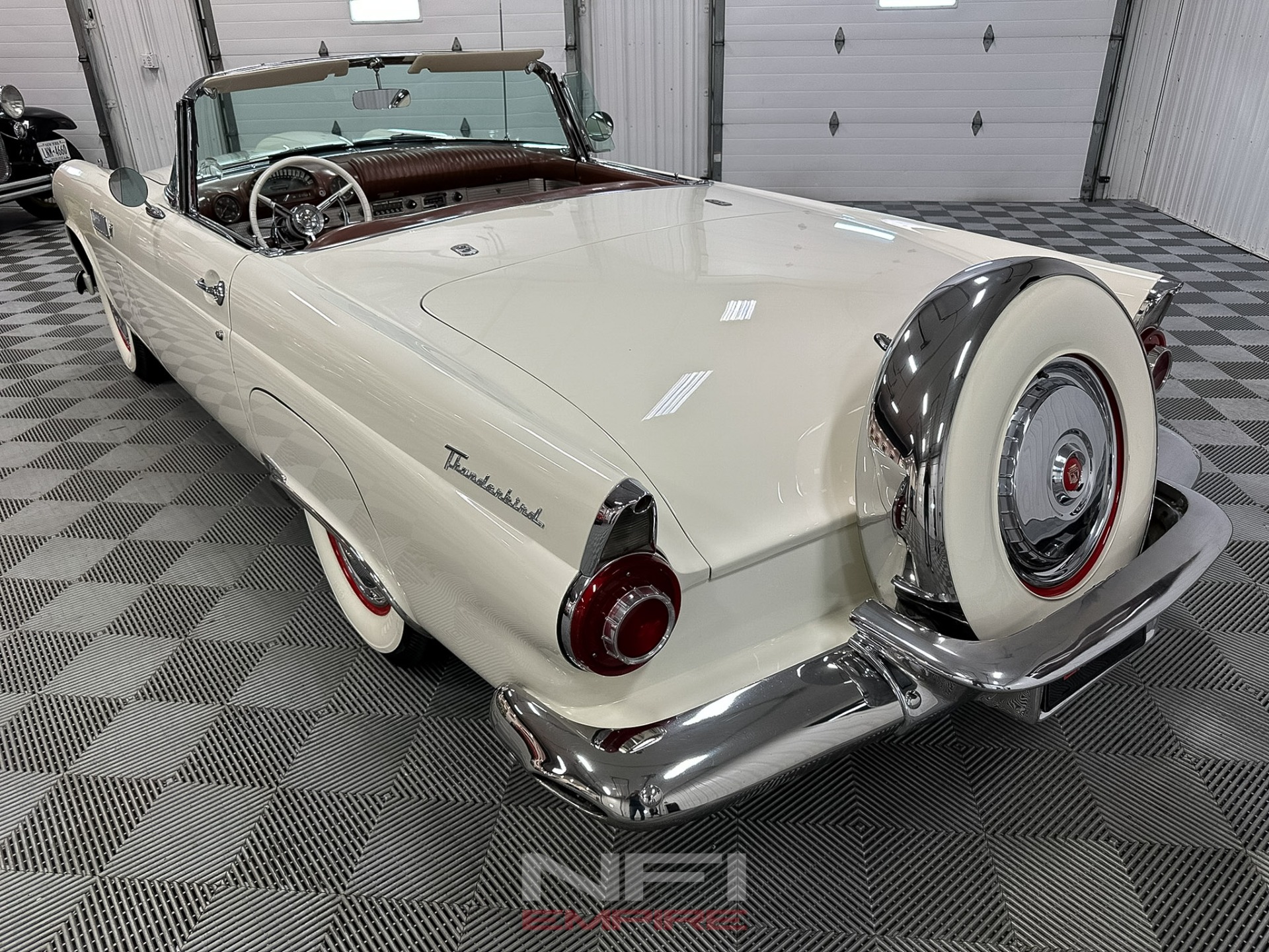 1956 Ford Thunderbird 26