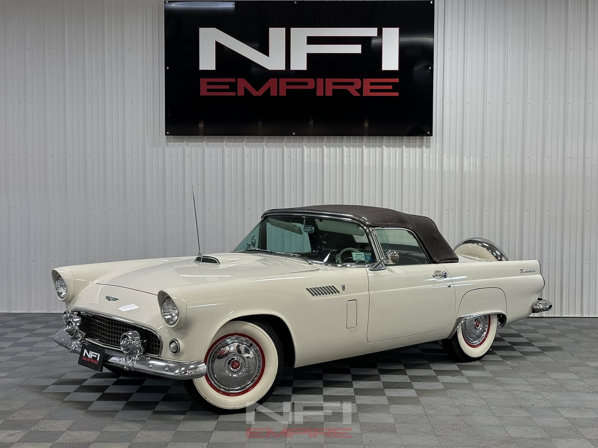 1956 Ford Thunderbird 3