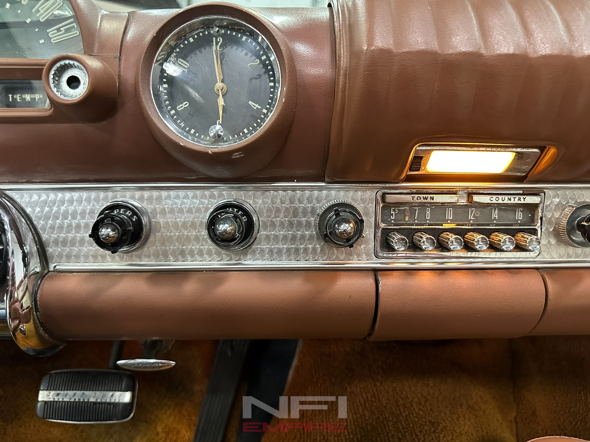 1956 Ford Thunderbird 46