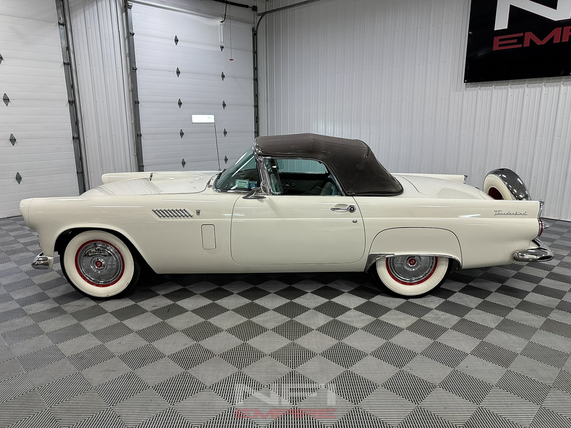 1956 Ford Thunderbird 6