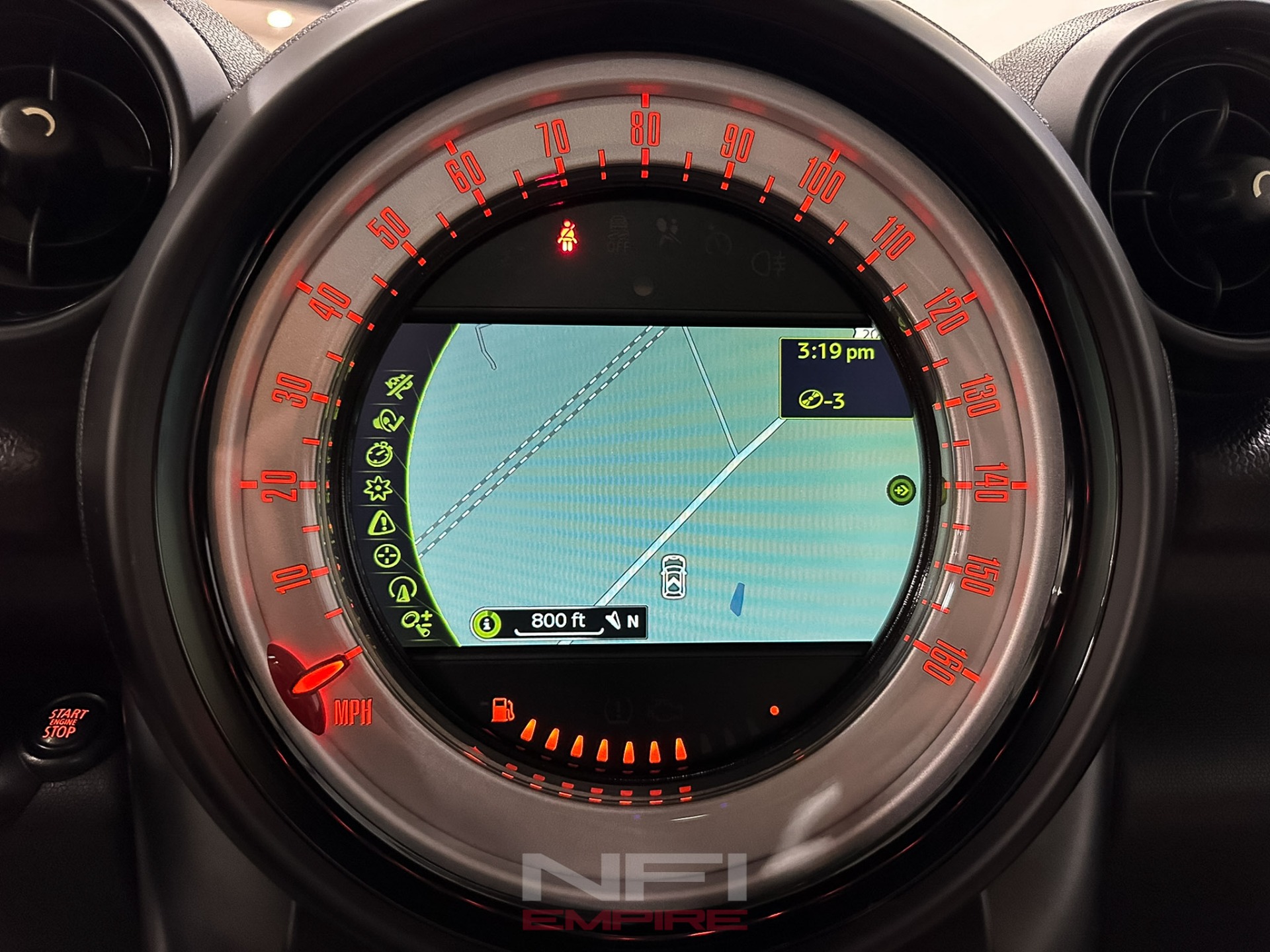 2014 MINI Countryman 28