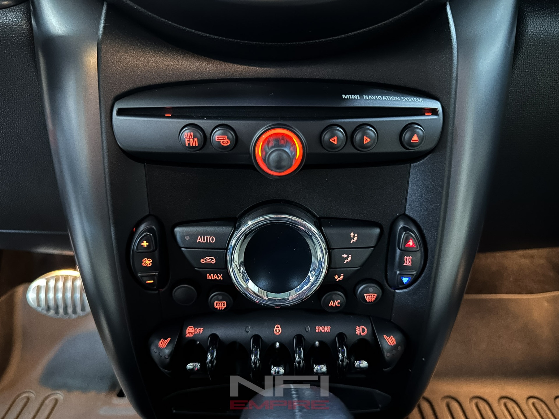2014 MINI Countryman 29