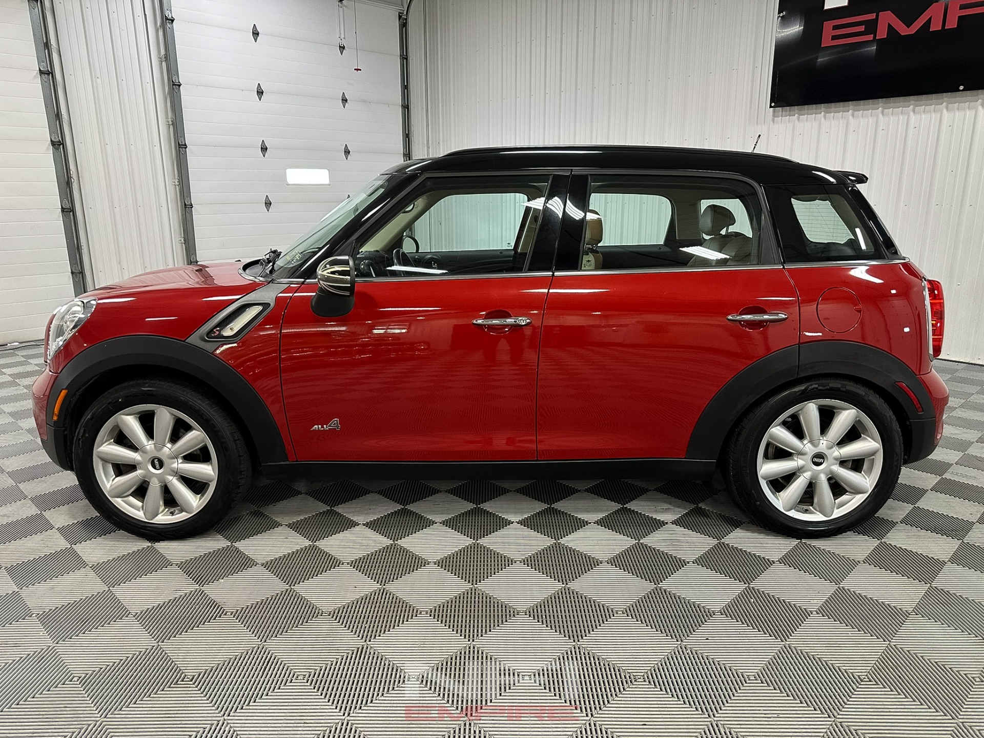 2014 MINI Countryman 2