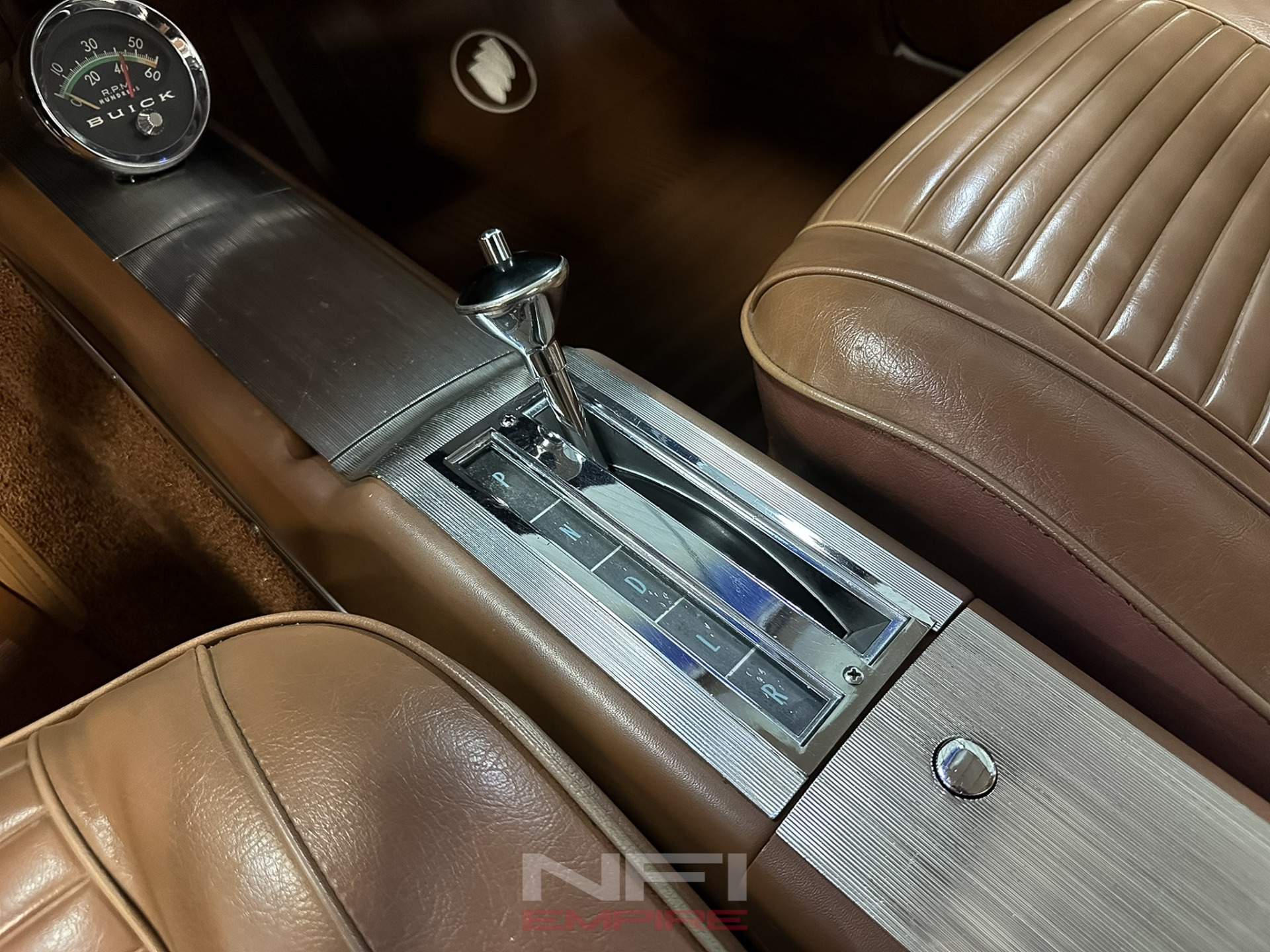 1963 Buick Wildcat 32