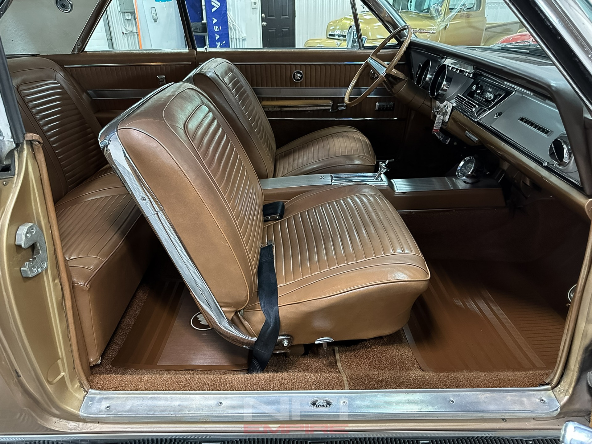 1963 Buick Wildcat 41