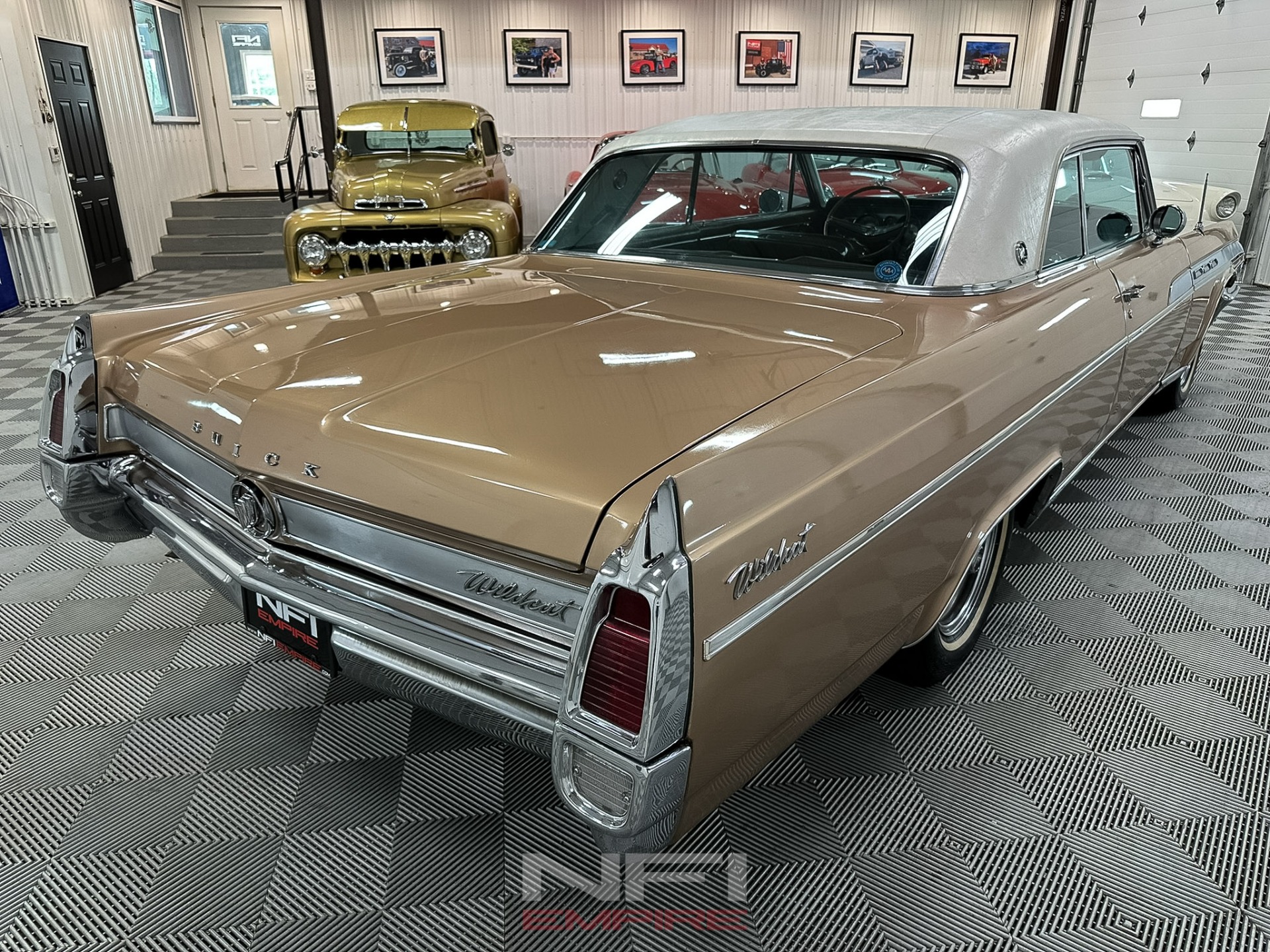 1963 Buick Wildcat 8