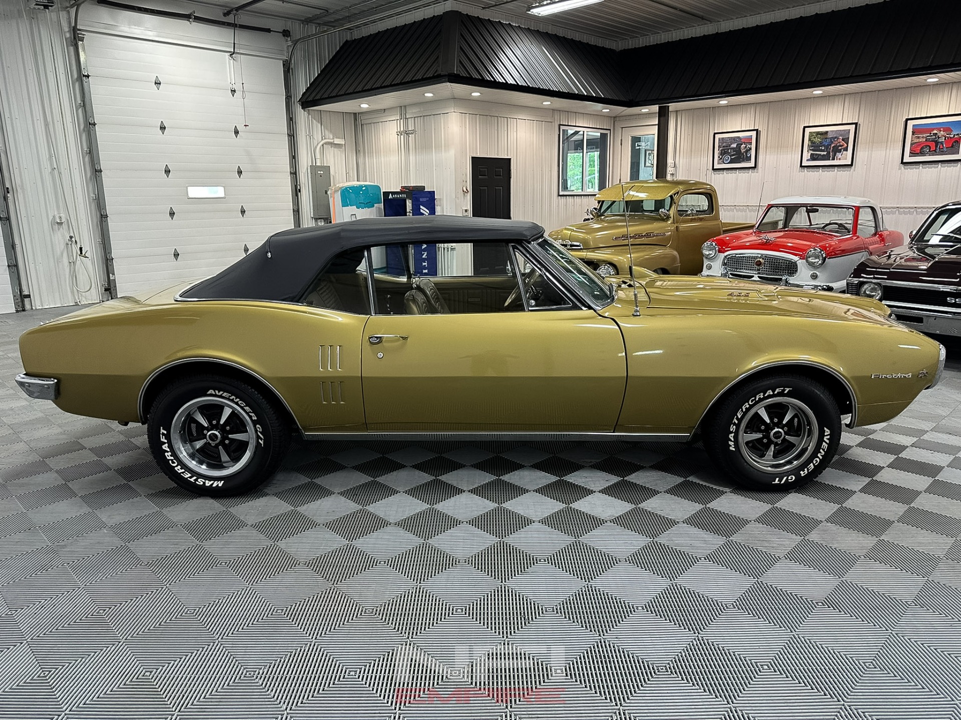 1967 Pontiac Firebird 13