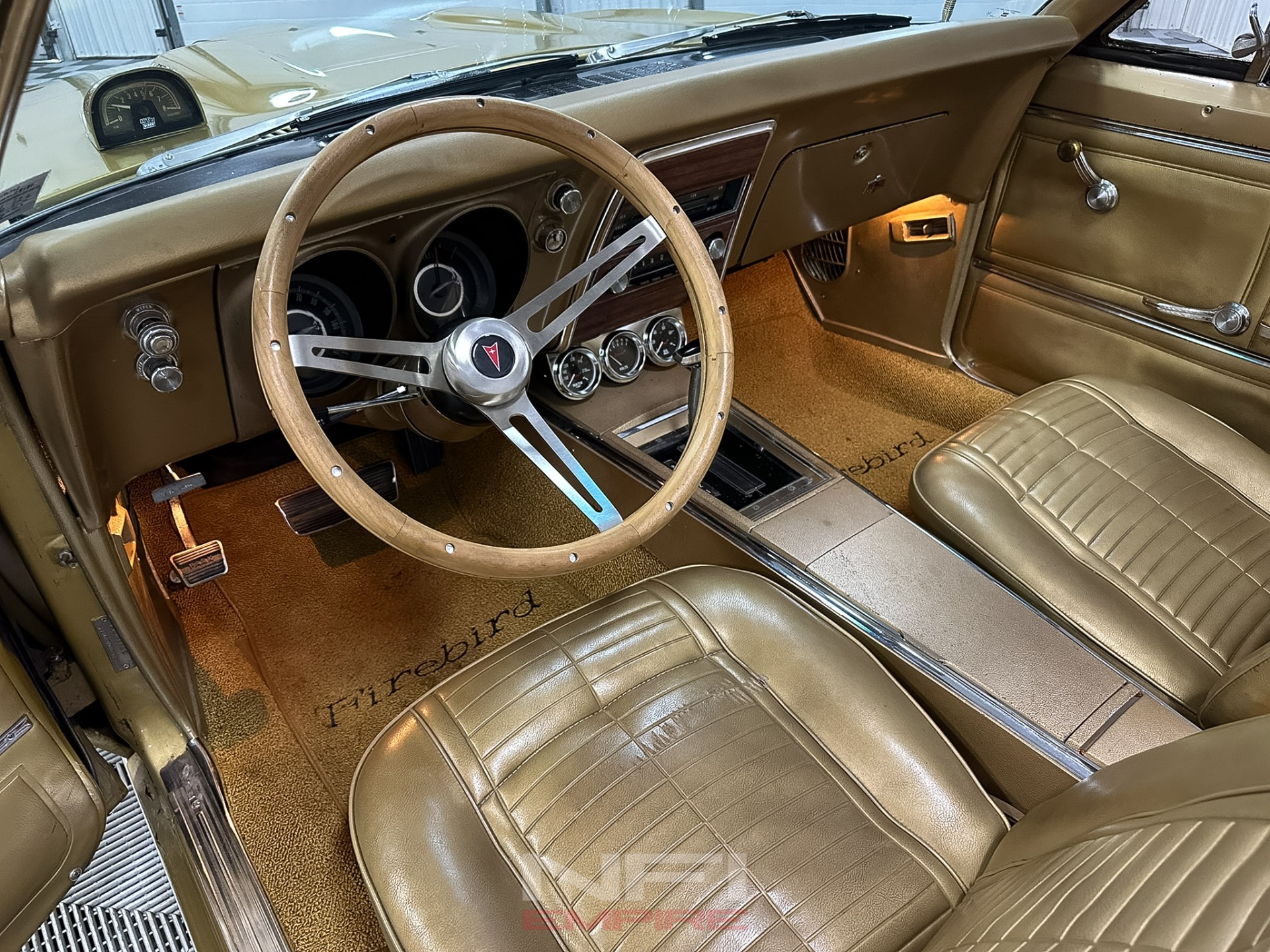 1967 Pontiac Firebird 33