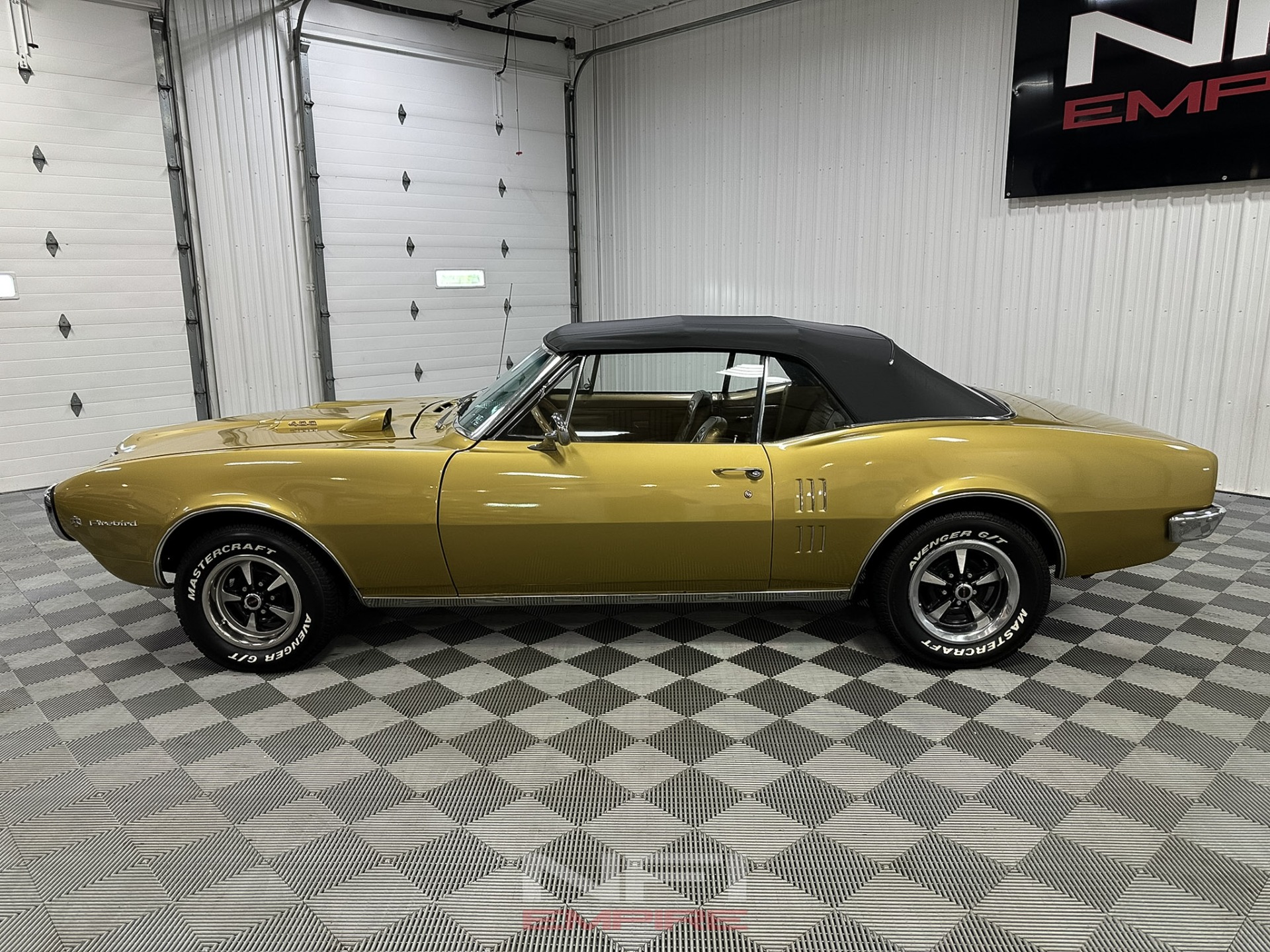 1967 Pontiac Firebird 4