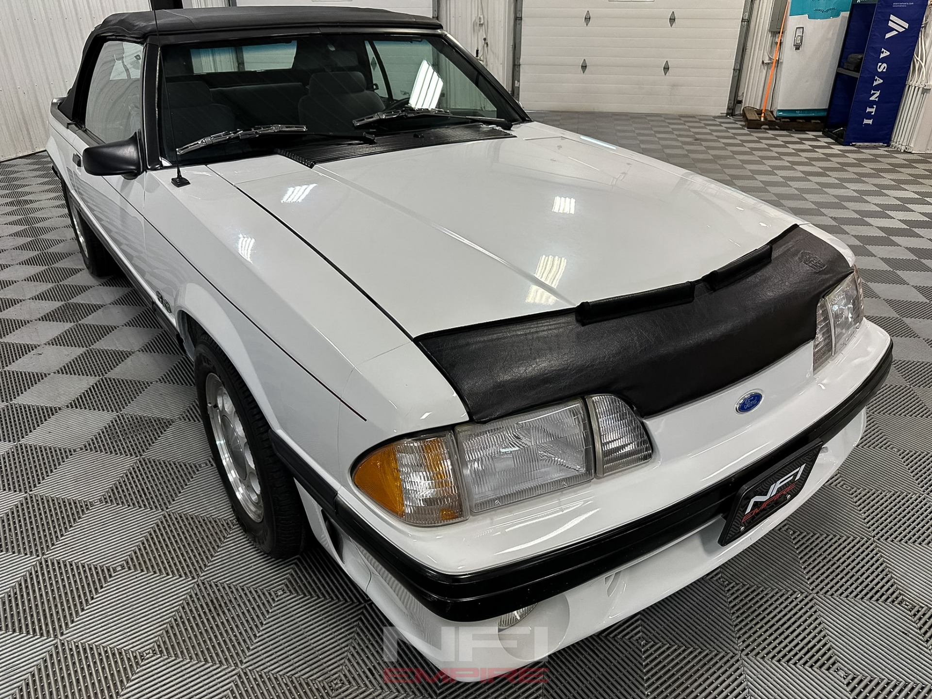1987 Ford Mustang 10