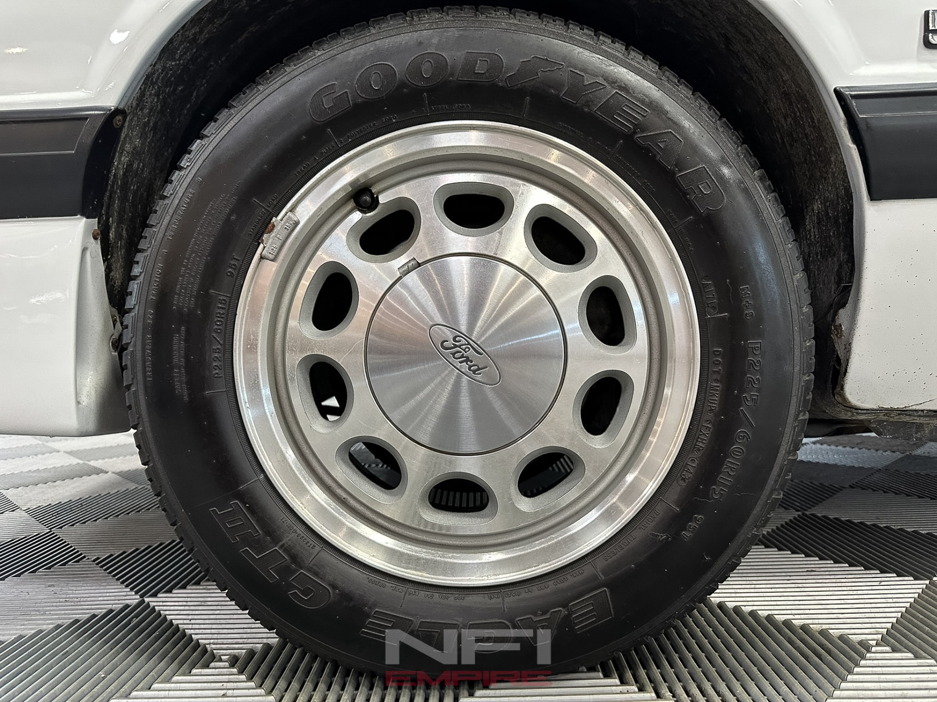 1987 Ford Mustang 21