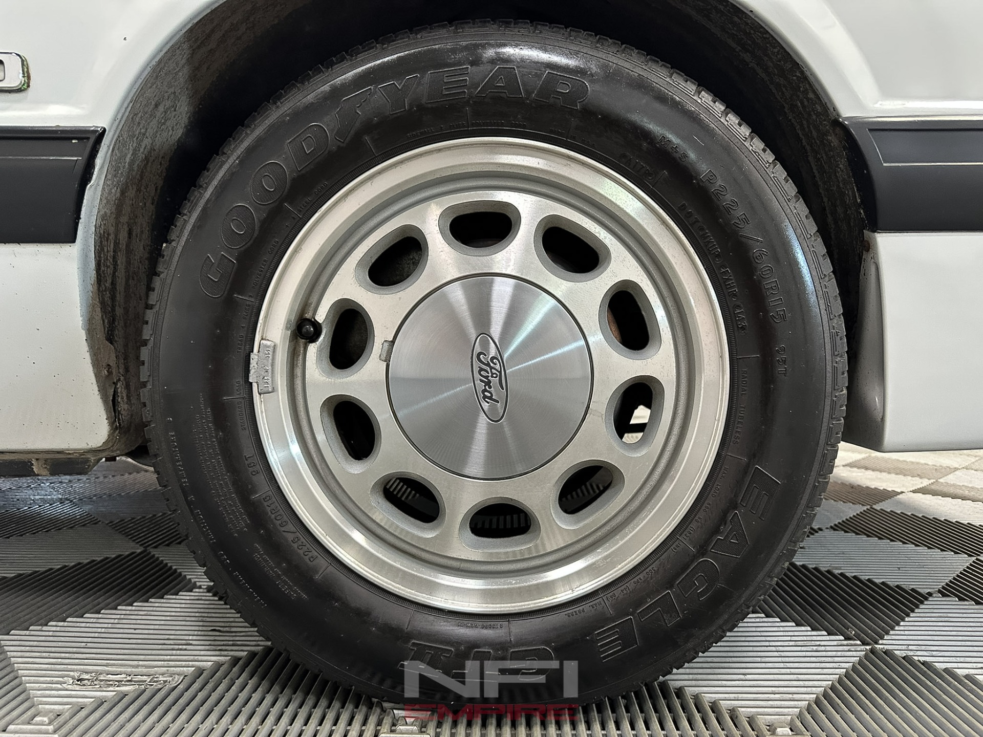 1987 Ford Mustang 25