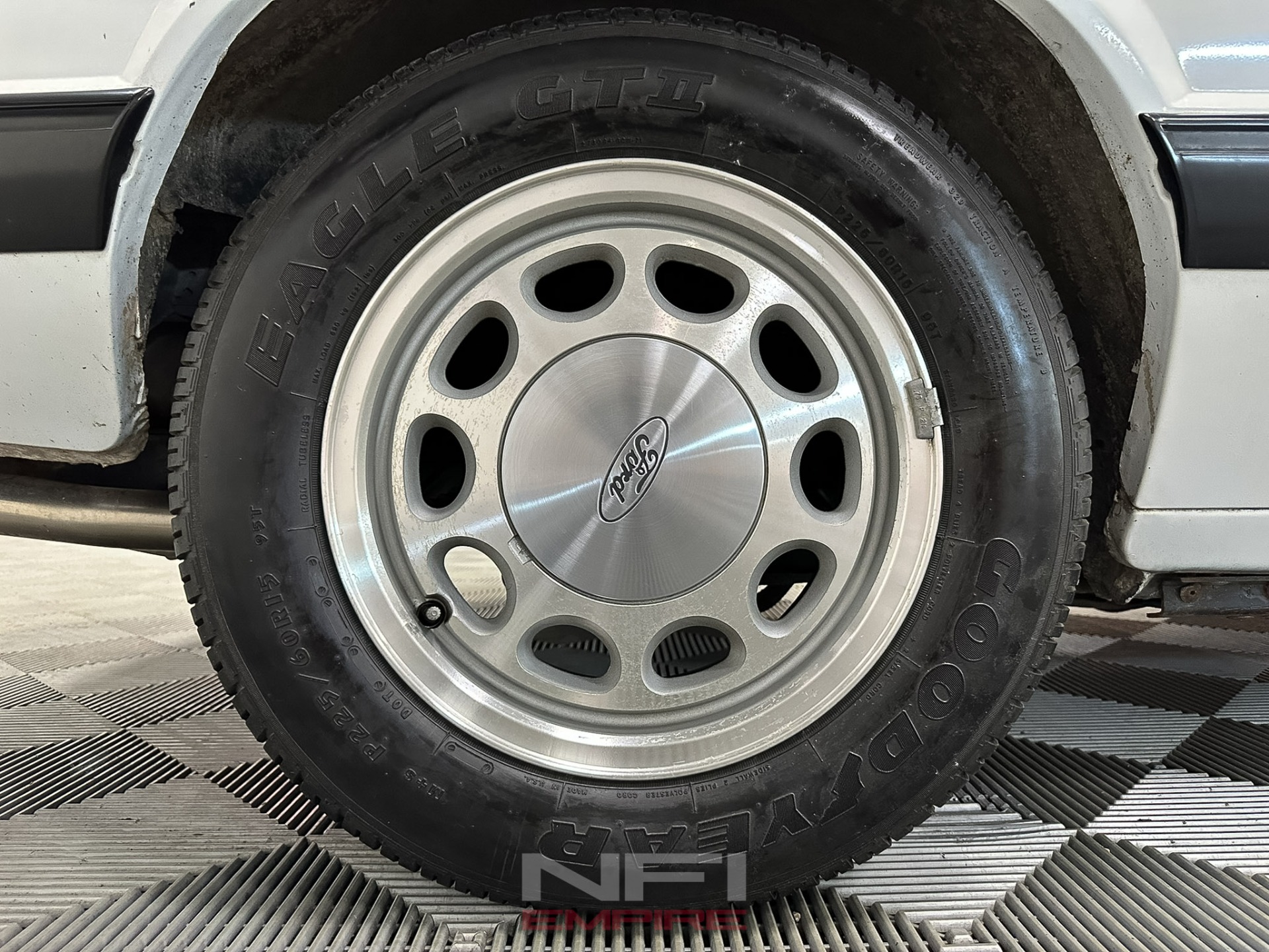 1987 Ford Mustang 27