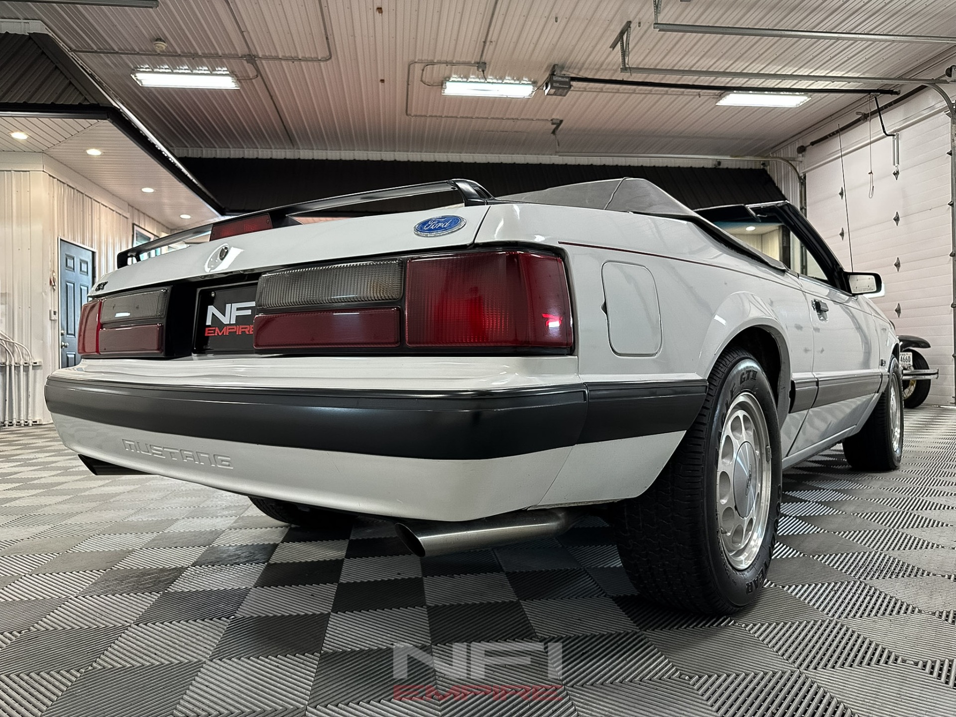 1987 Ford Mustang 28