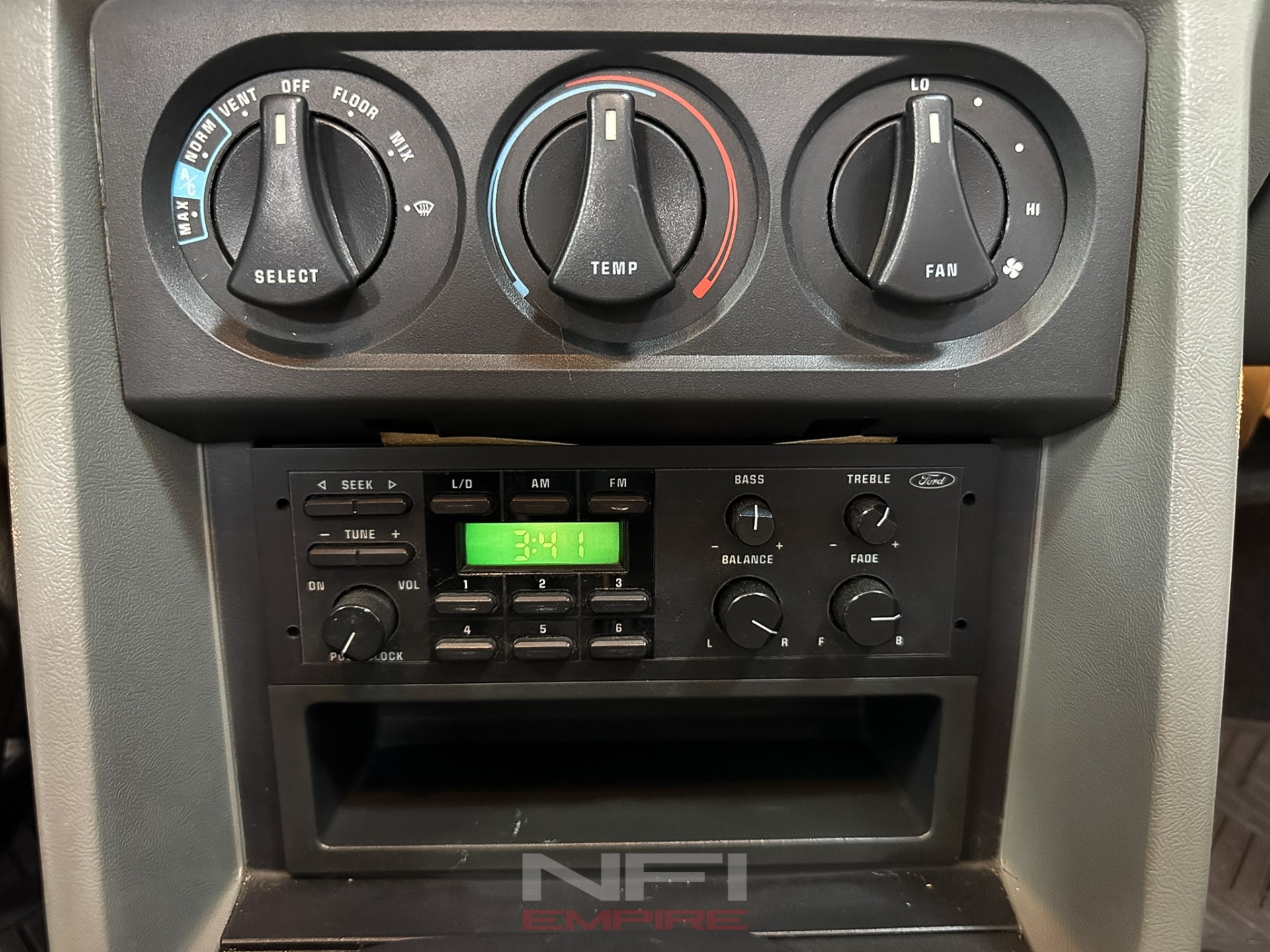1987 Ford Mustang 37