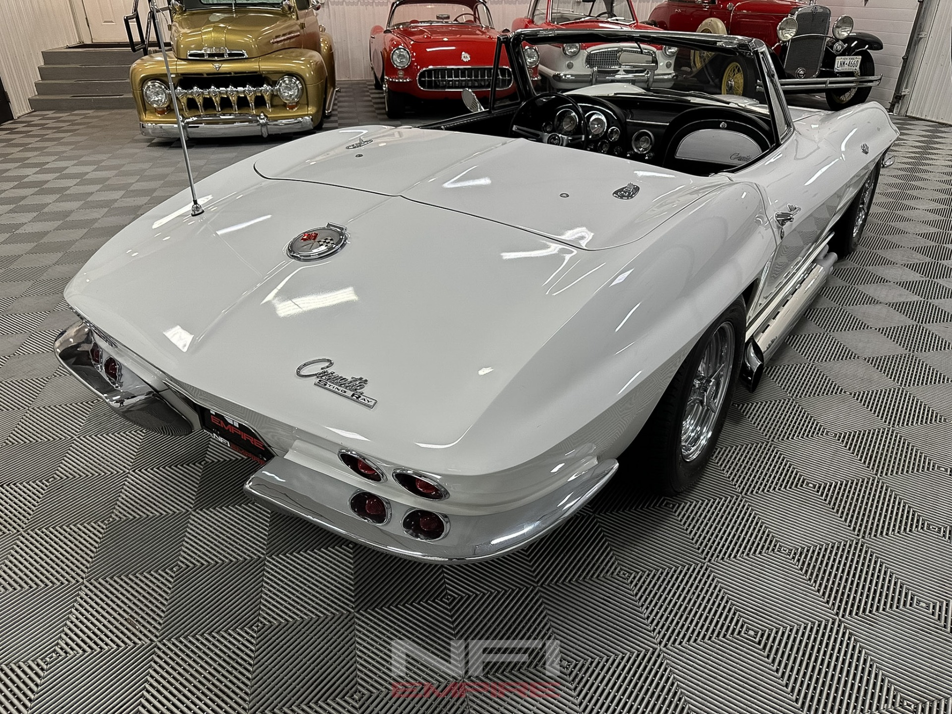 1963 Chevrolet Corvette 14