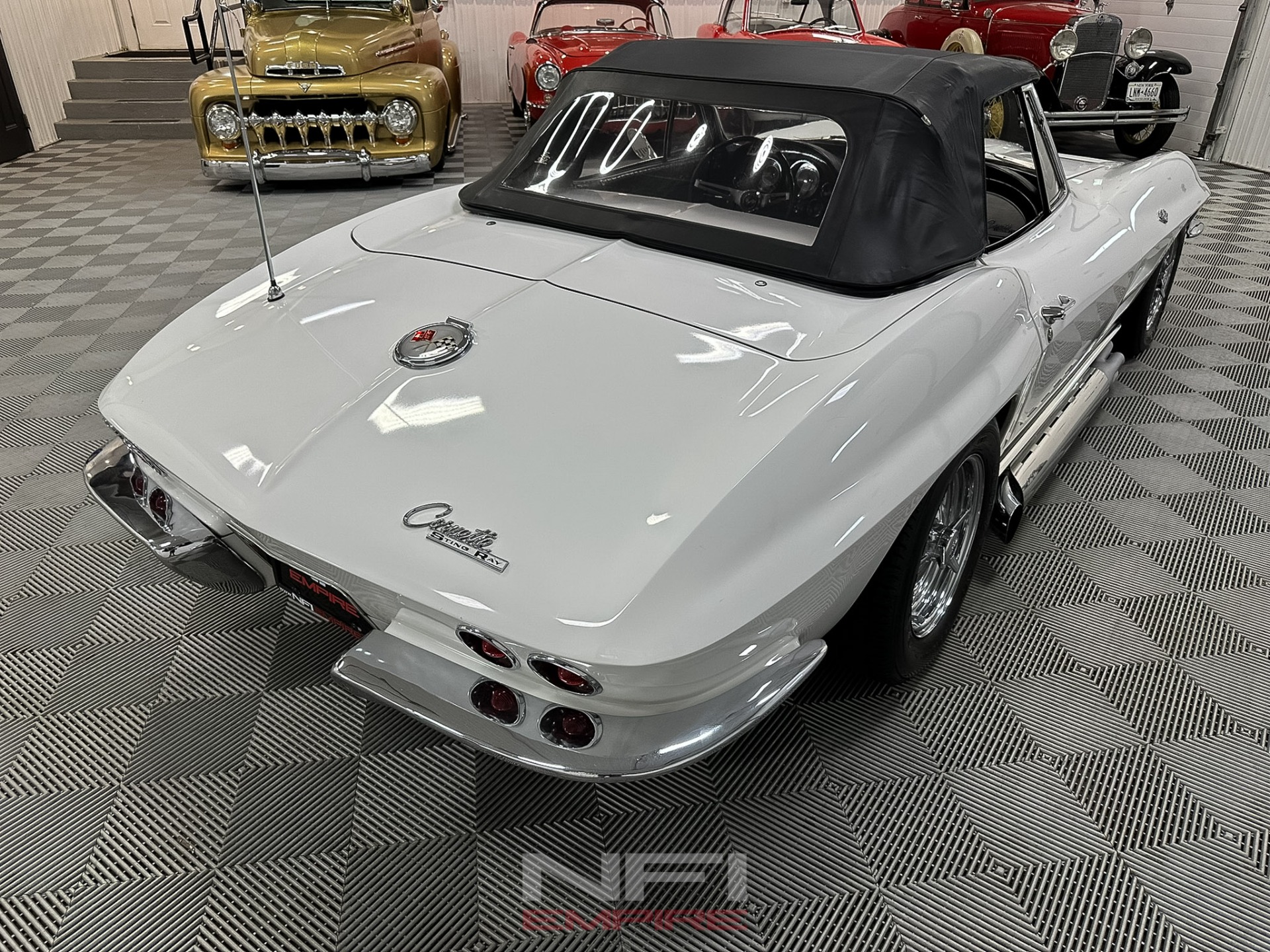 1963 Chevrolet Corvette 15